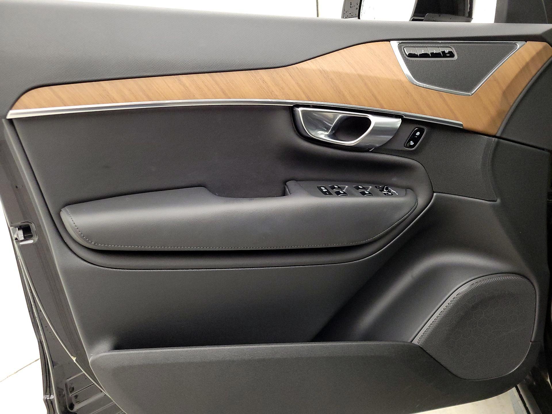 Thumbnail: 2023 Volvo XC90 - 12