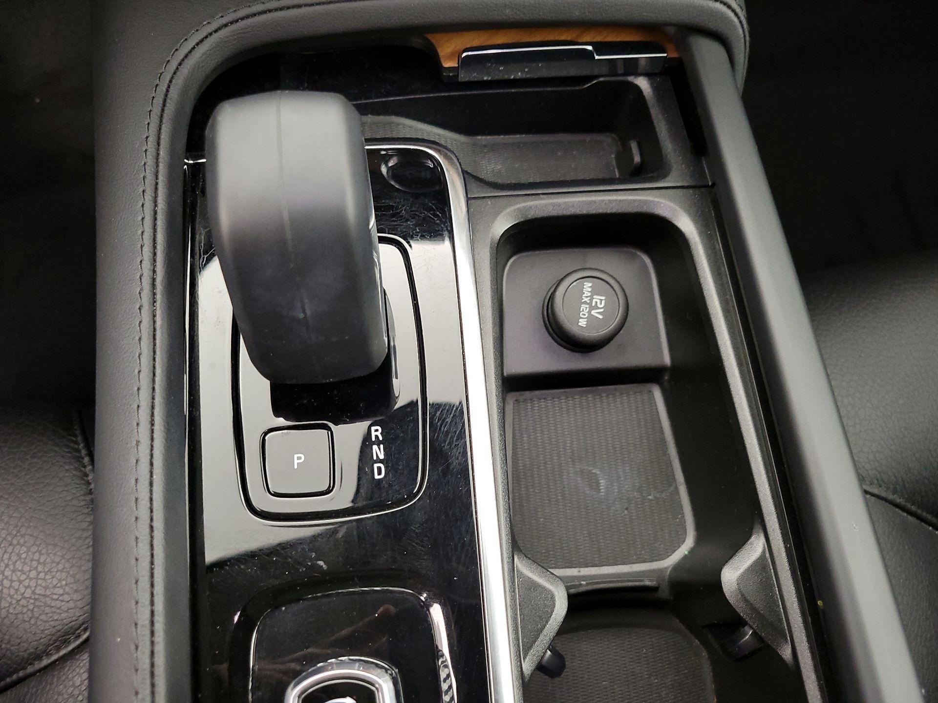 Thumbnail: 2023 Volvo XC90 - 16