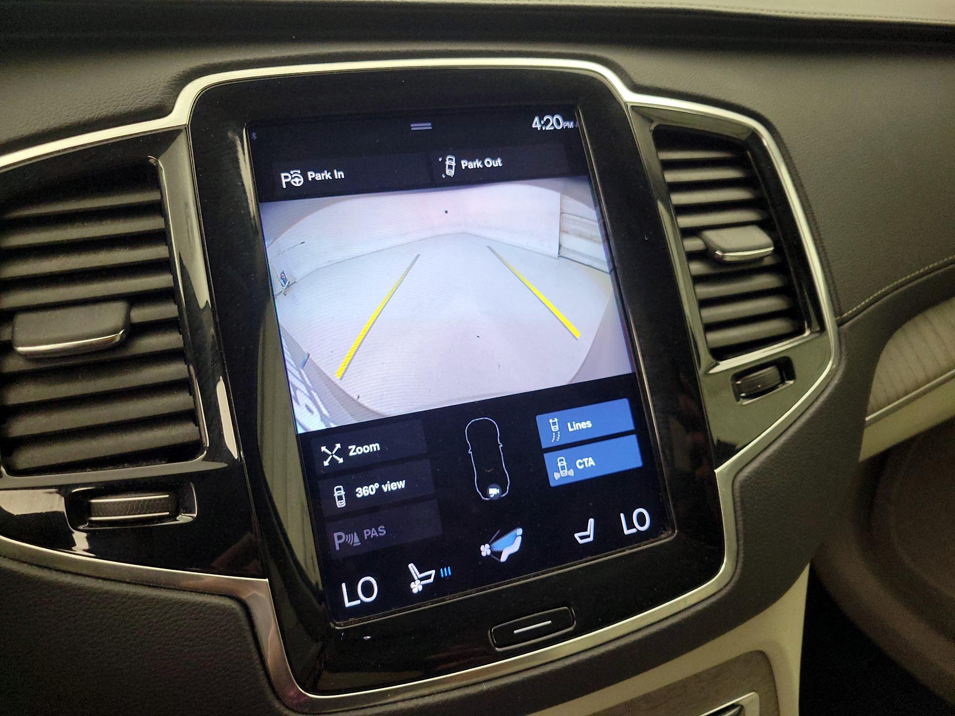 Thumbnail: 2022 Volvo XC90 - 15