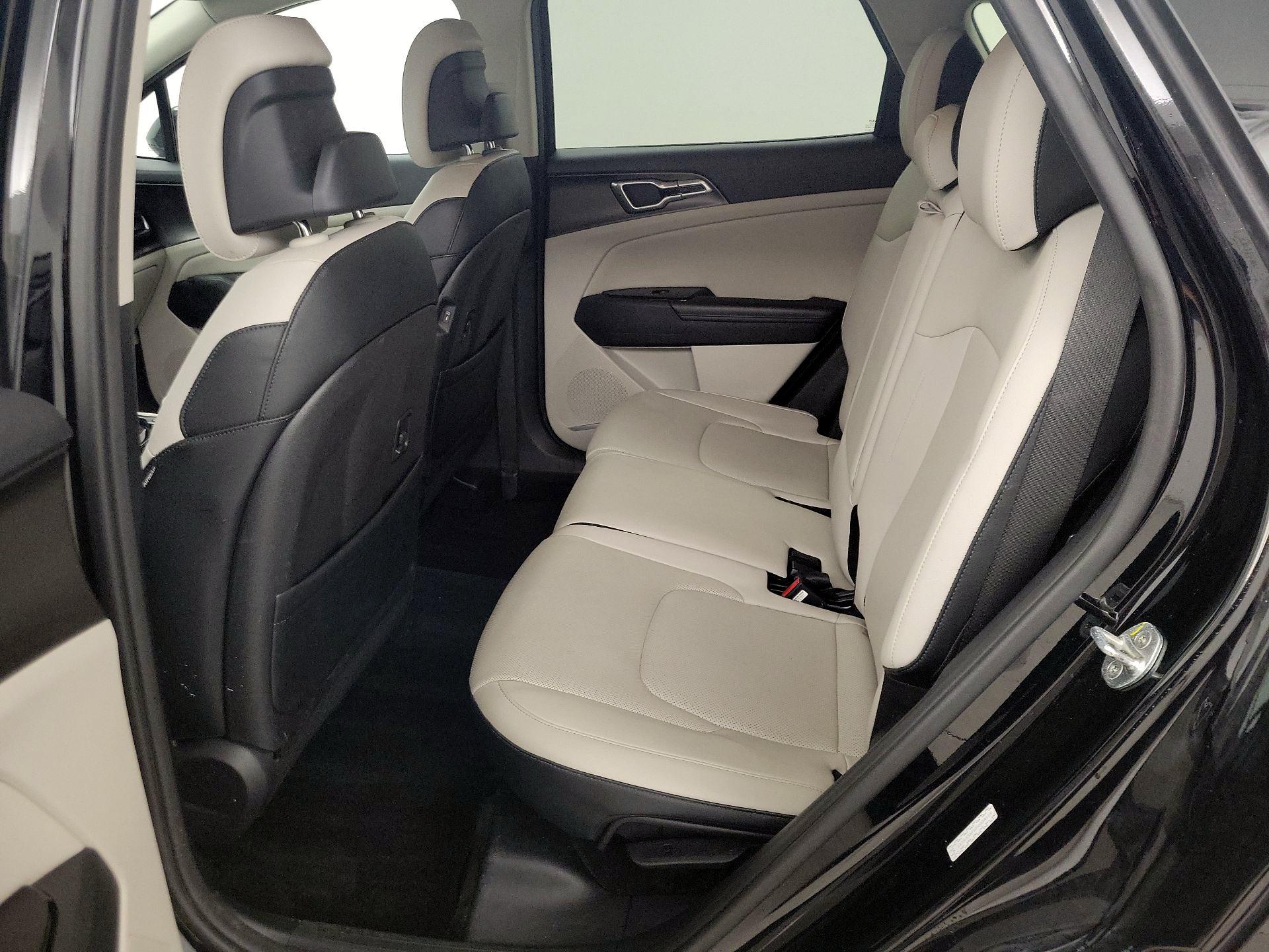Thumbnail: 2023 Kia Sportage - 20