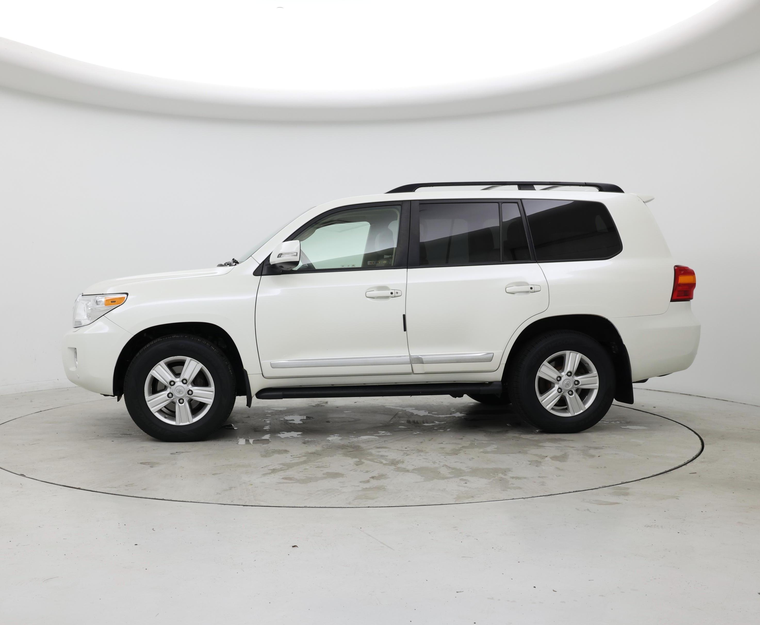 Thumbnail: 2014 Toyota Land Cruiser - 3