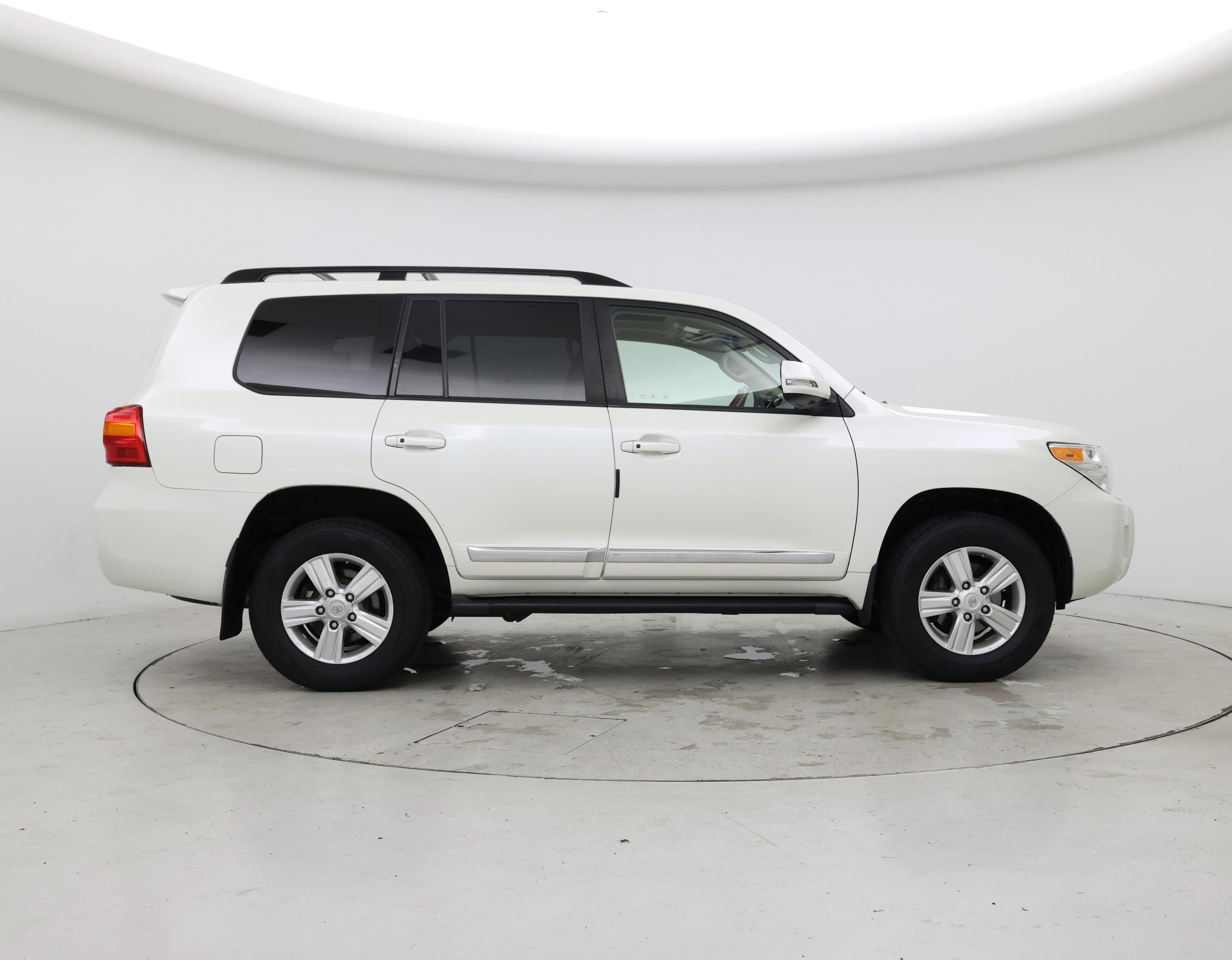 Thumbnail: 2014 Toyota Land Cruiser - 7