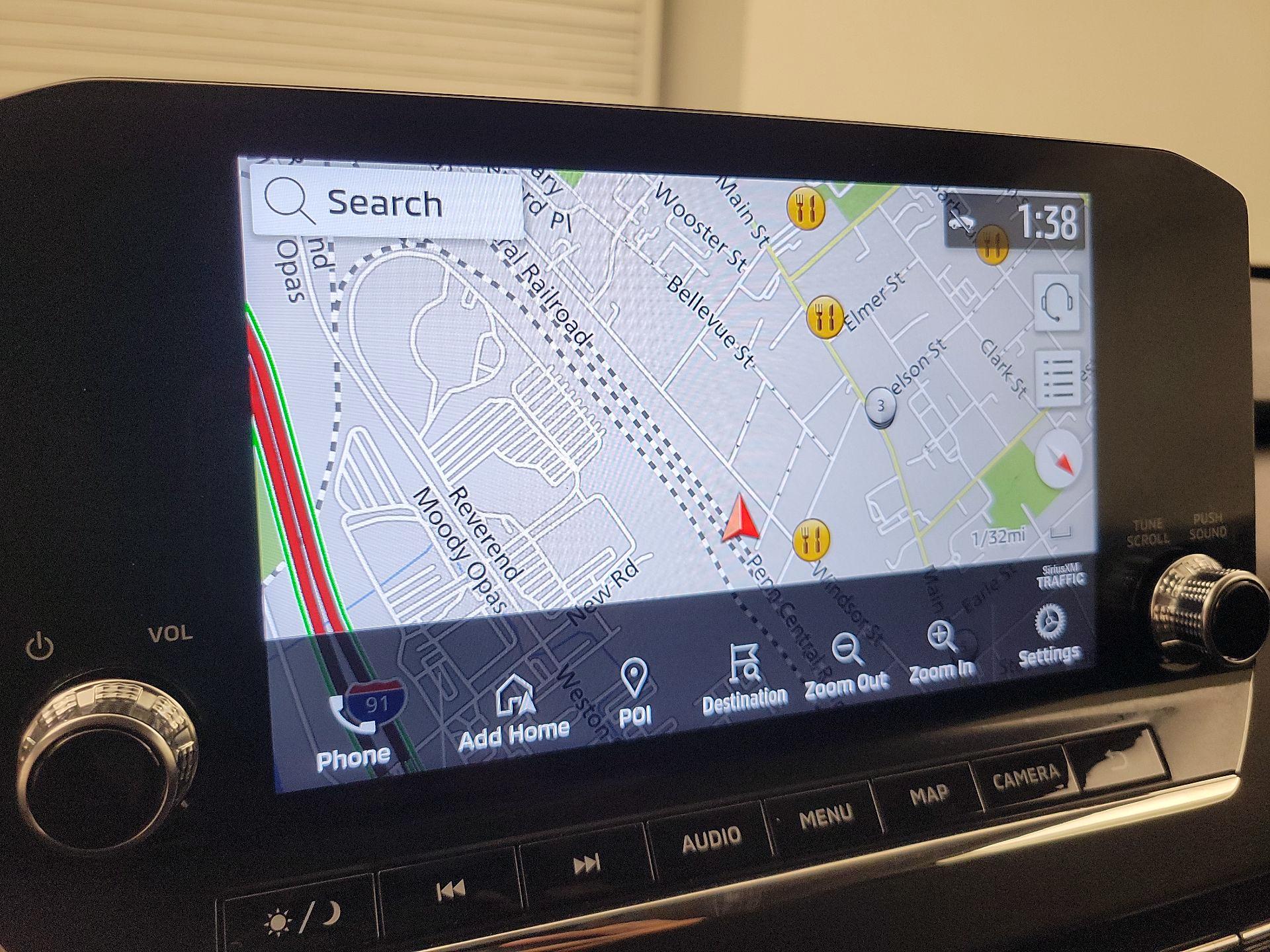 Thumbnail: 2023 Mitsubishi Outlander - 14