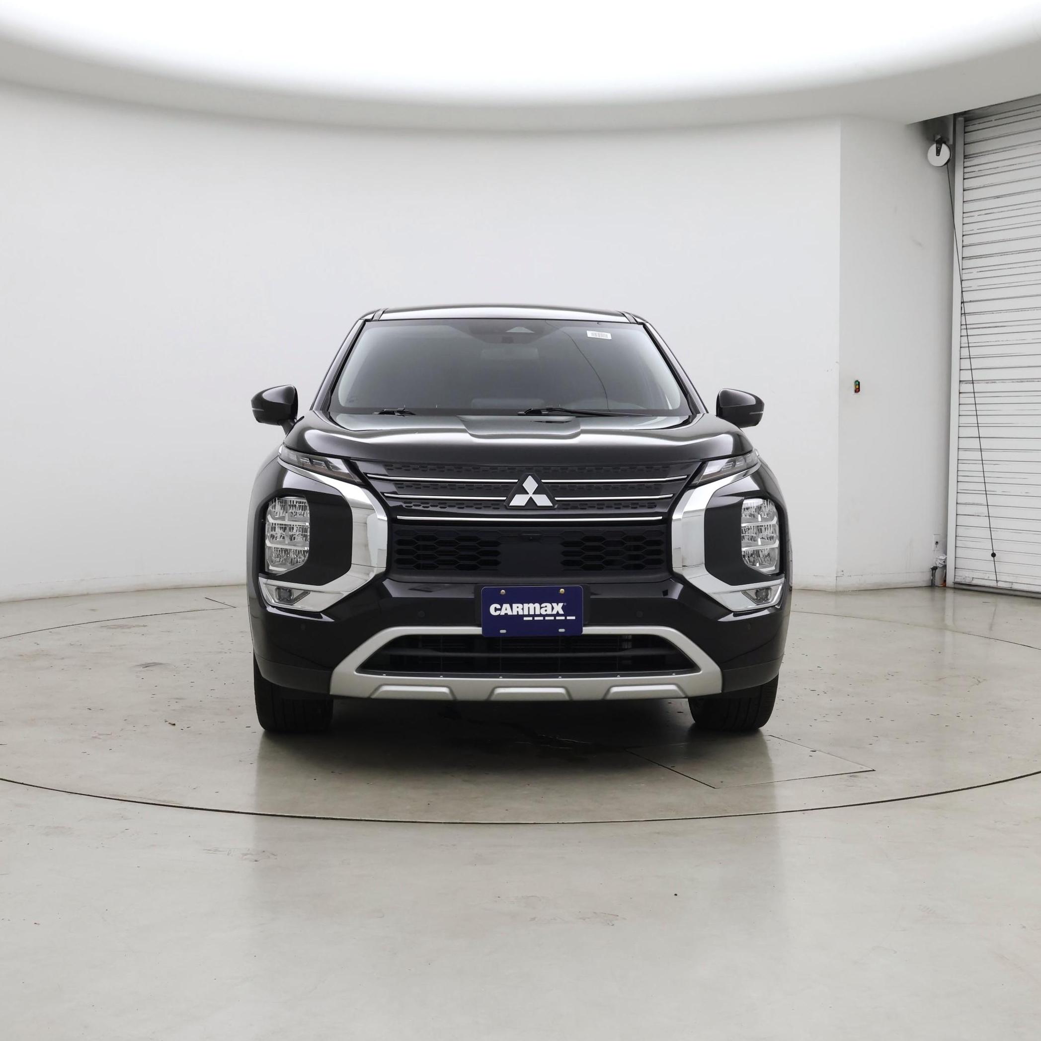 Thumbnail: 2023 Mitsubishi Outlander - 5