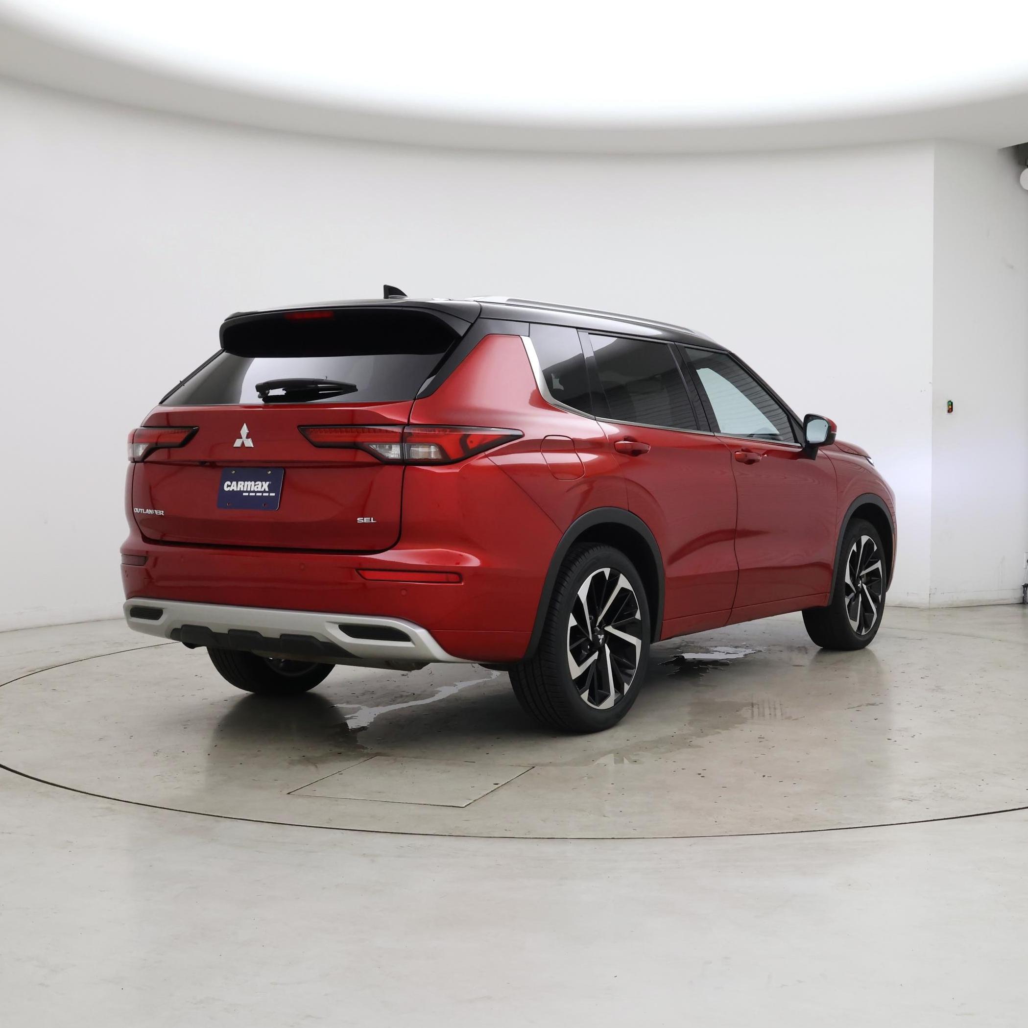 Thumbnail: 2024 Mitsubishi Outlander - 8