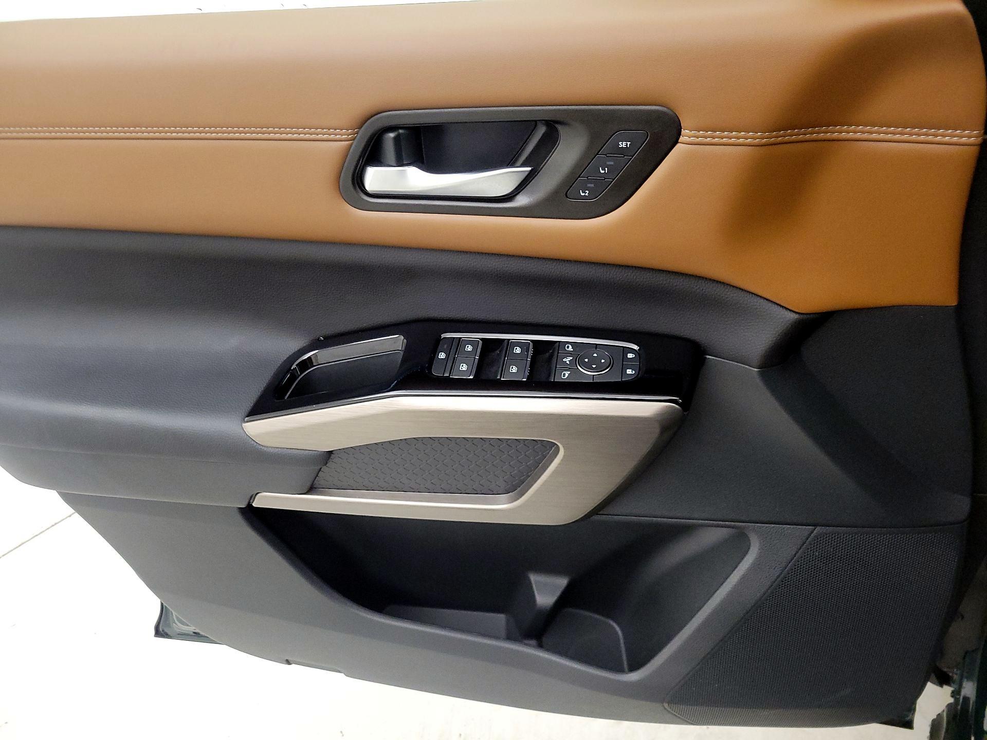 Thumbnail: 2024 Nissan Pathfinder - 12