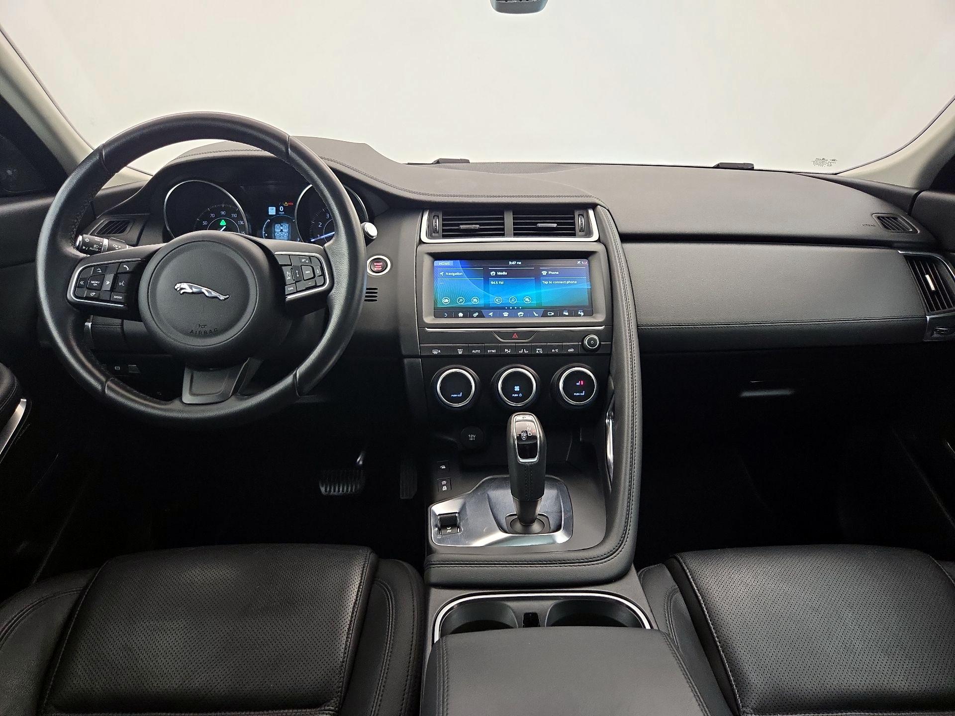 Thumbnail: 2018 Jaguar E-Pace - 9