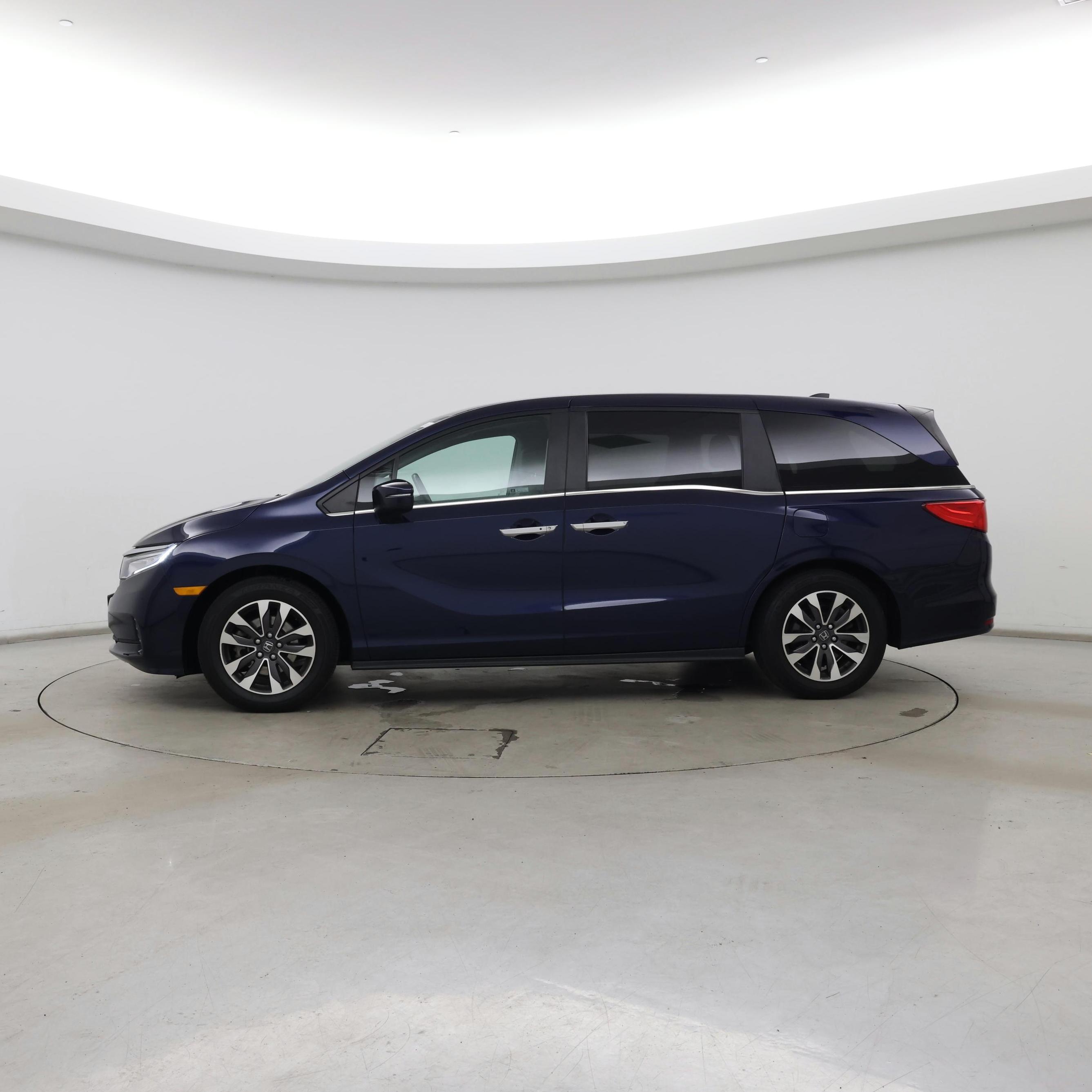 Thumbnail: 2022 Honda Odyssey - 3