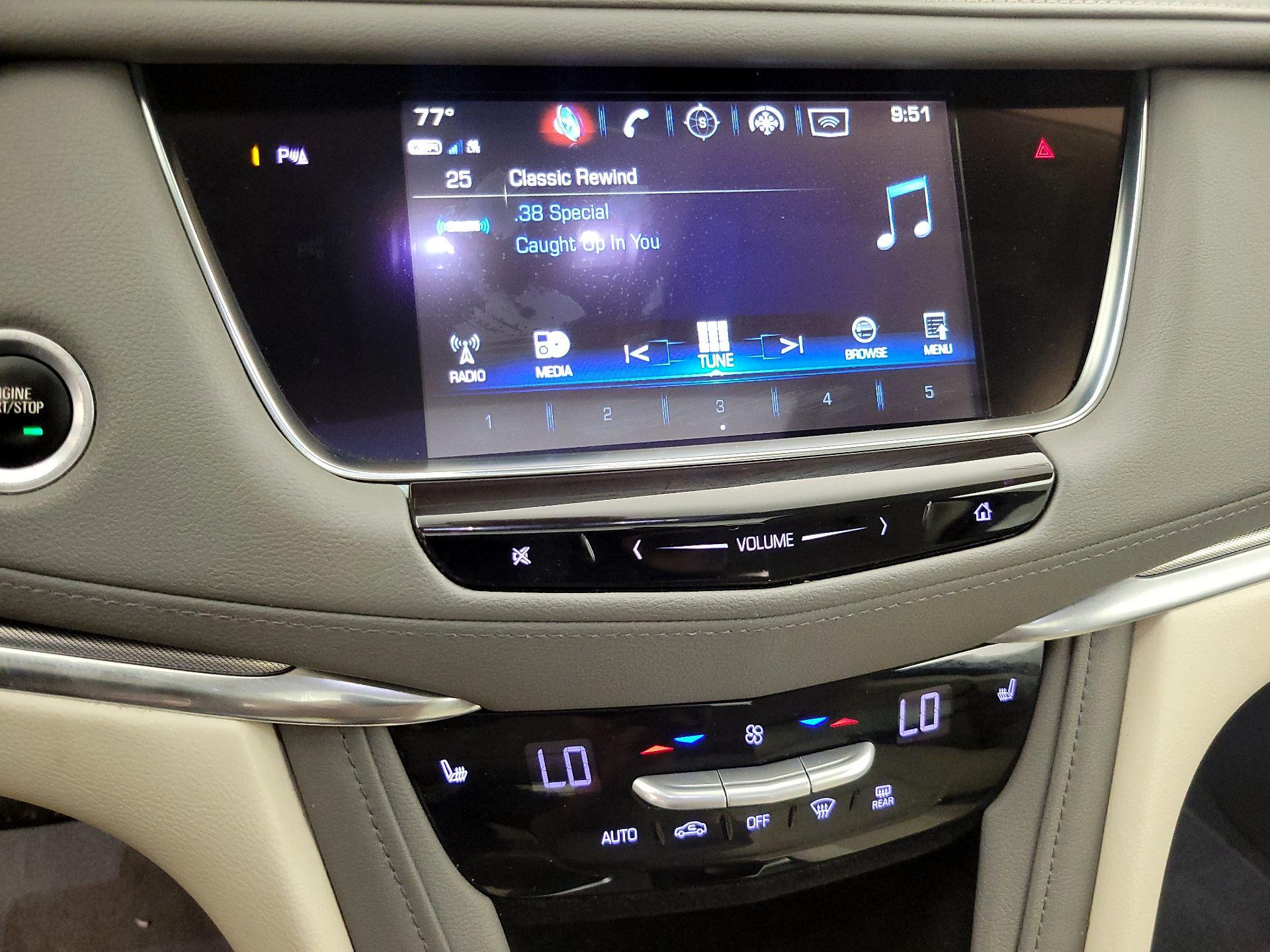 Thumbnail: 2018 Cadillac XT5 - 15