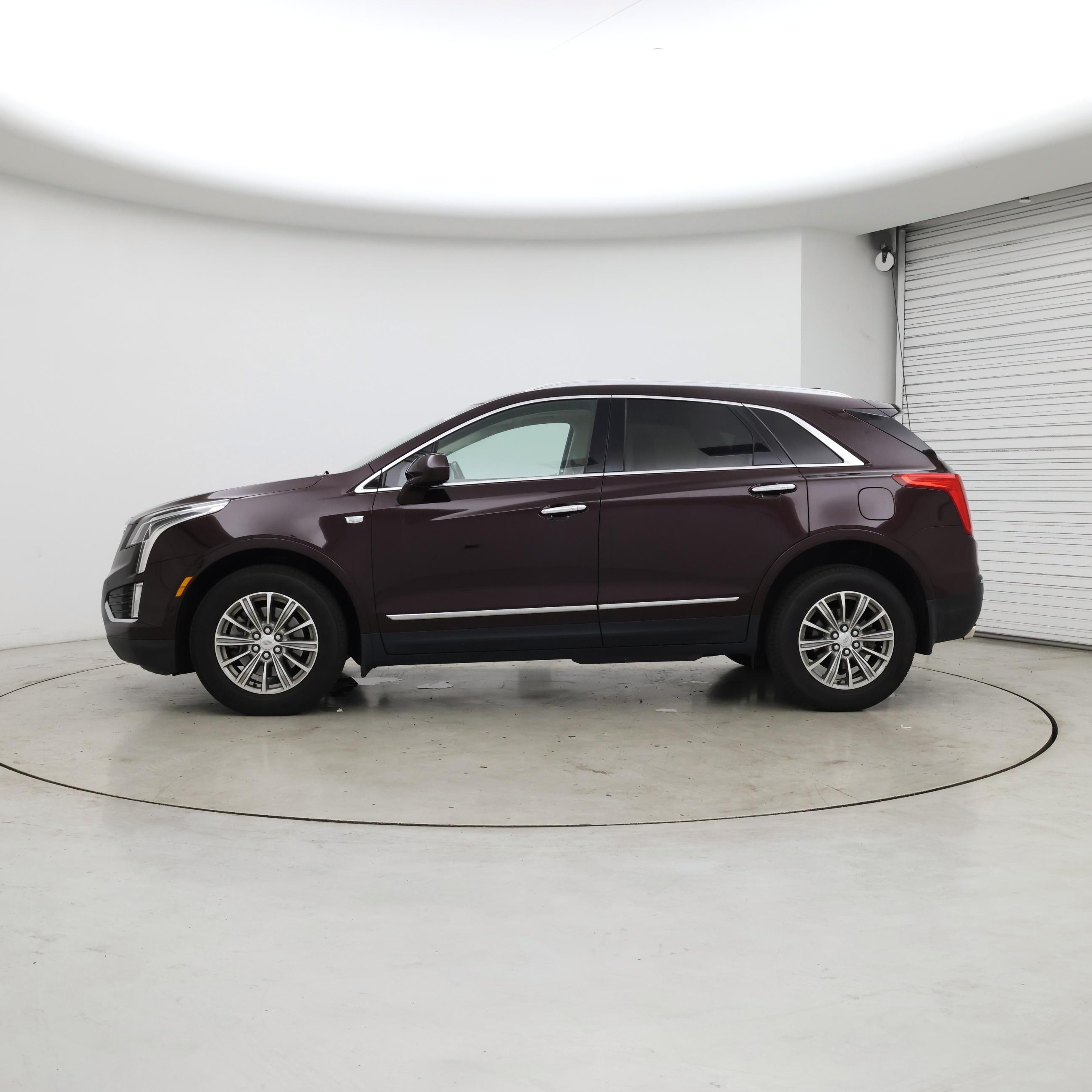 Thumbnail: 2018 Cadillac XT5 - 3