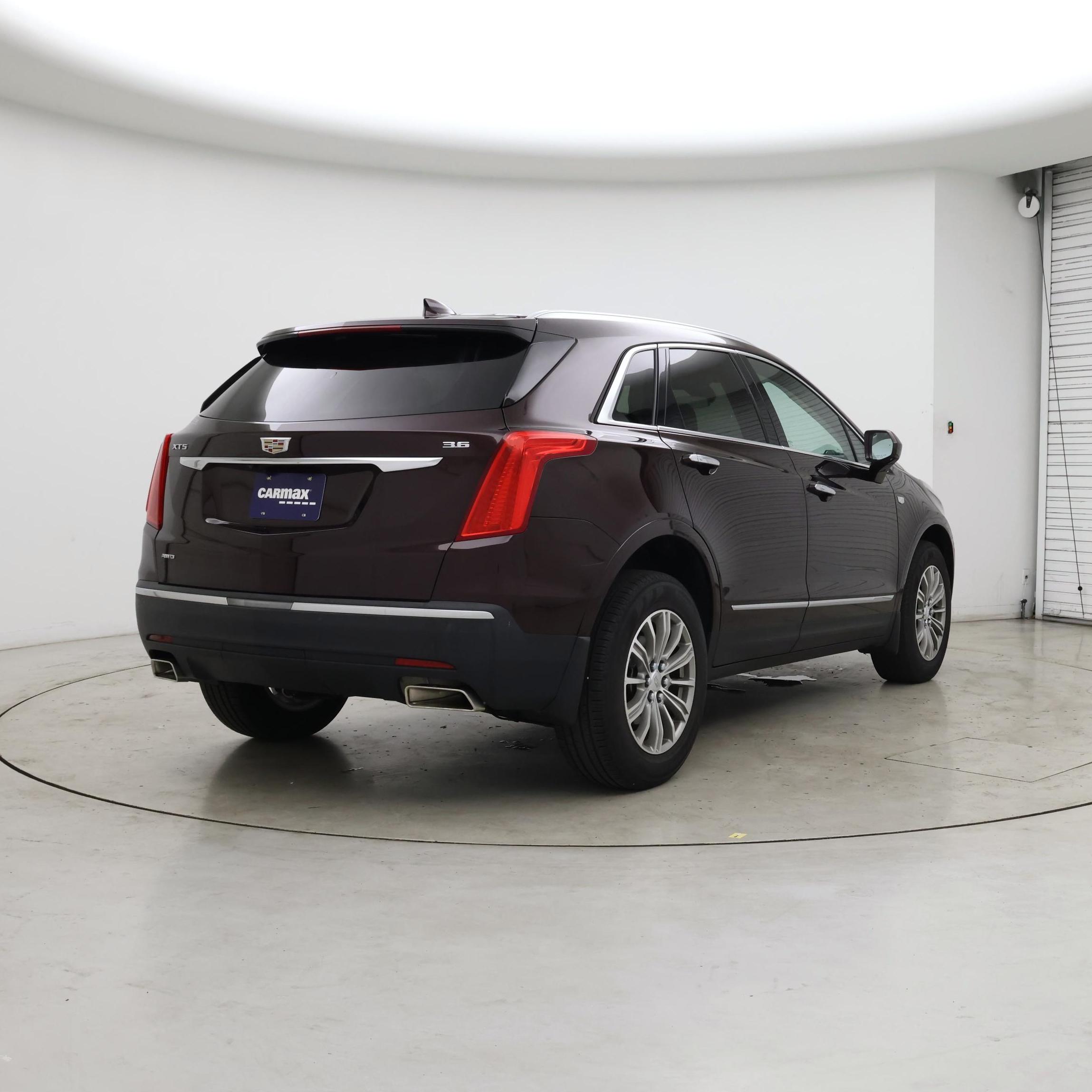 Thumbnail: 2018 Cadillac XT5 - 8