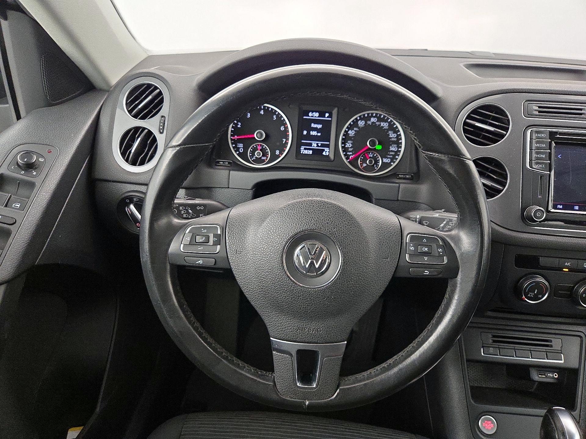 Thumbnail: 2017 Volkswagen Tiguan - 10