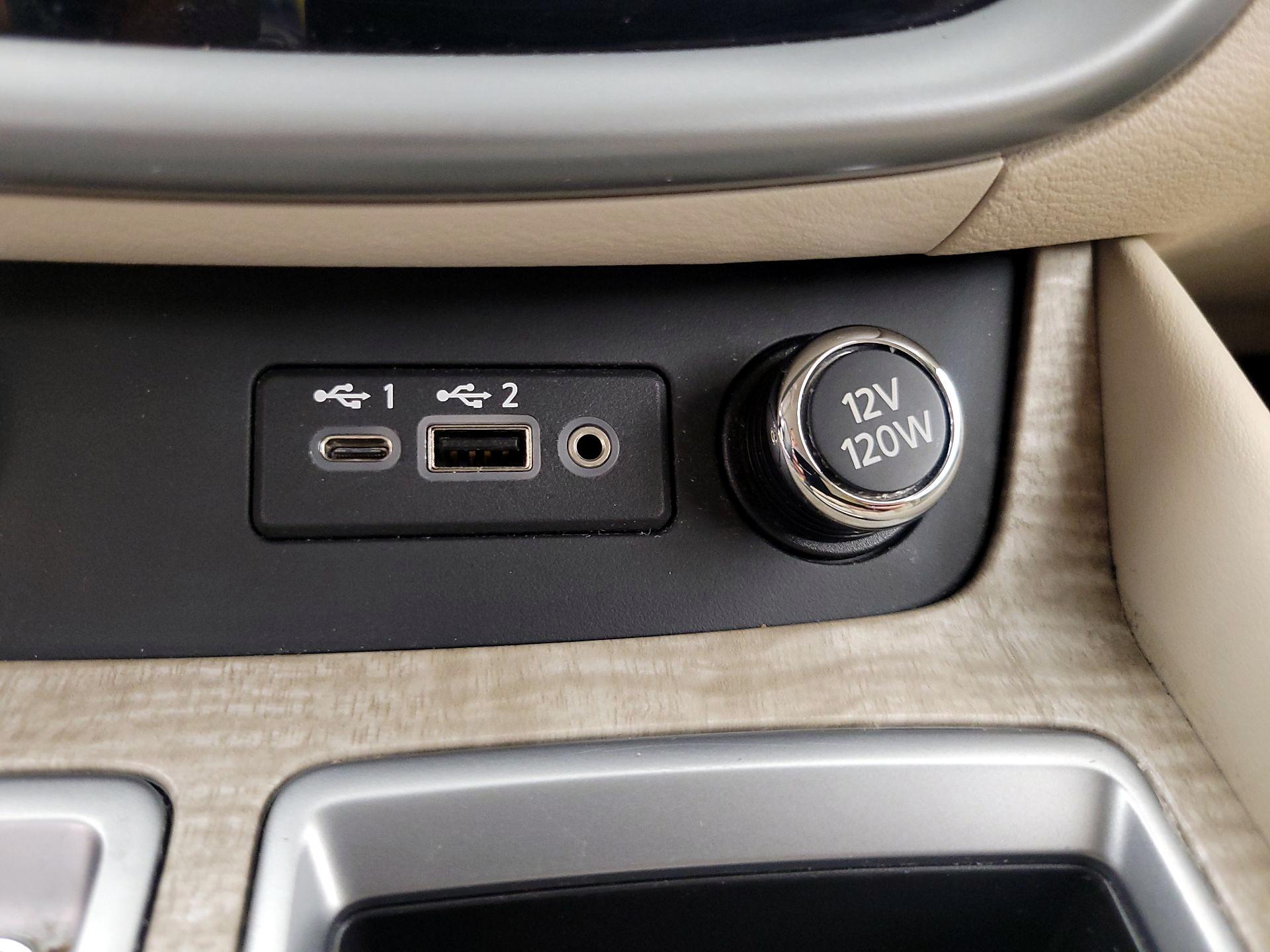 Thumbnail: 2019 Nissan Murano - 19