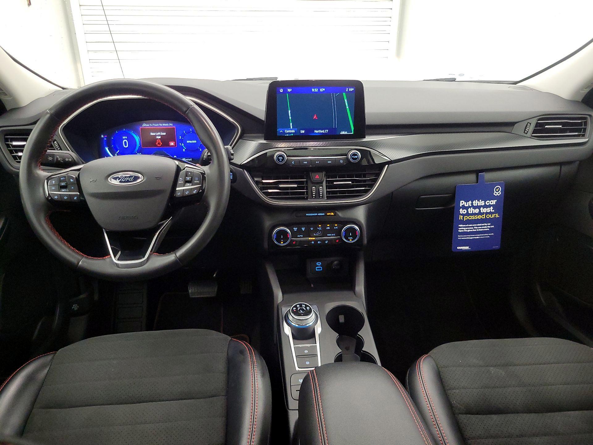 Thumbnail: 2022 Ford Escape - 9