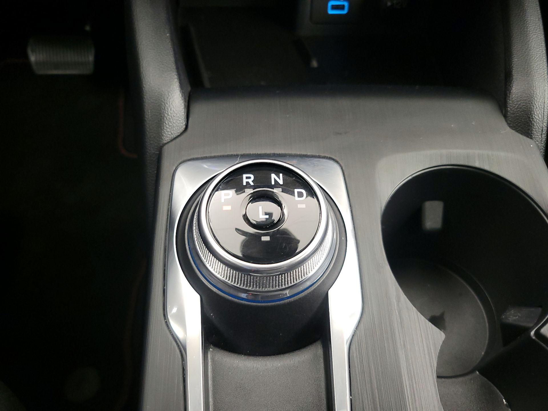 Thumbnail: 2022 Ford Escape - 18