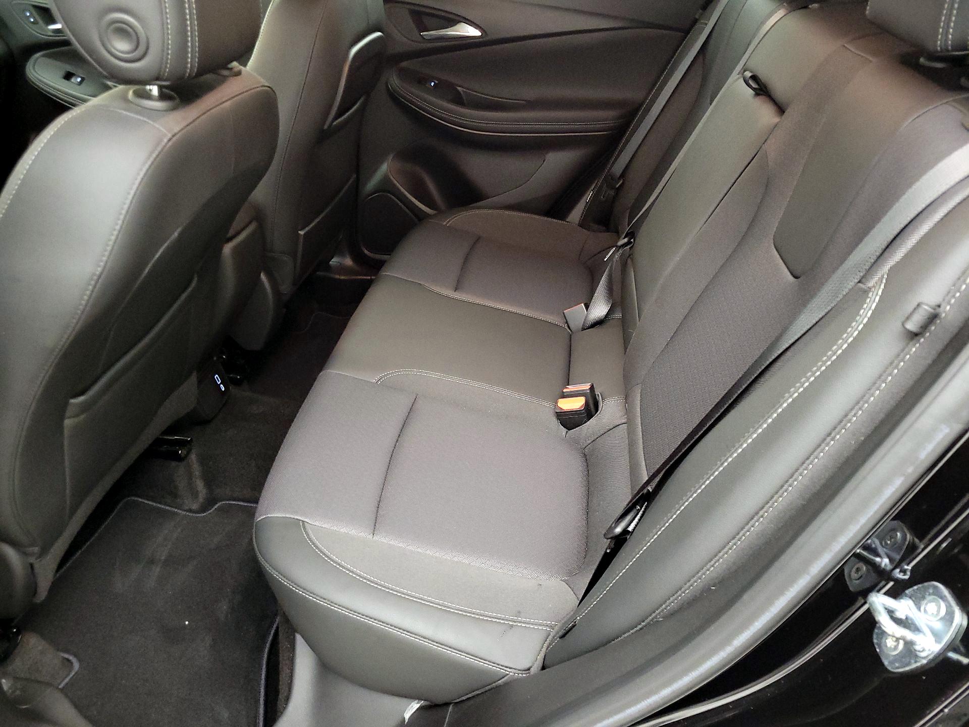 Thumbnail: 2022 Buick Encore GX - 18