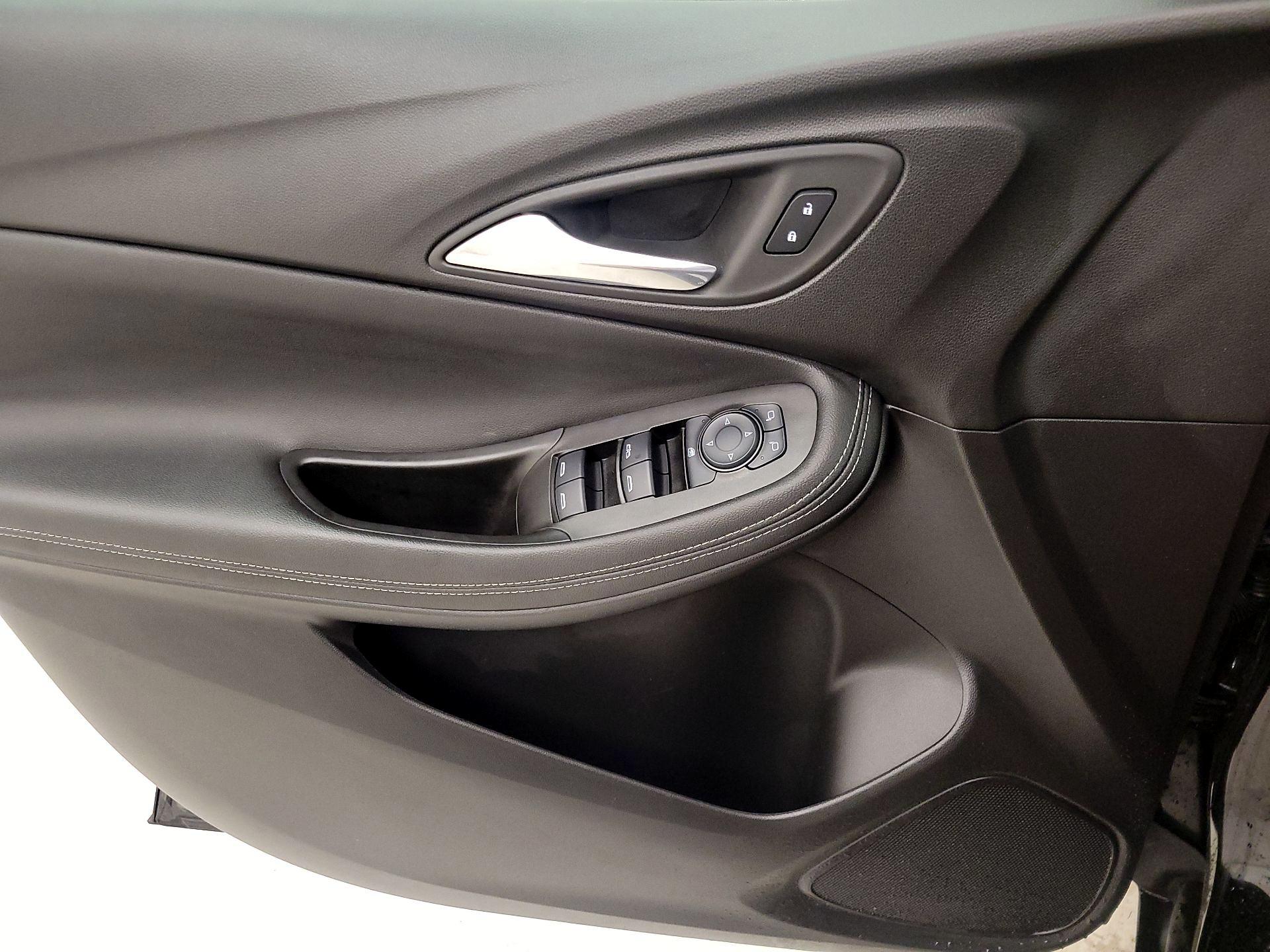 Thumbnail: 2022 Buick Encore GX - 12