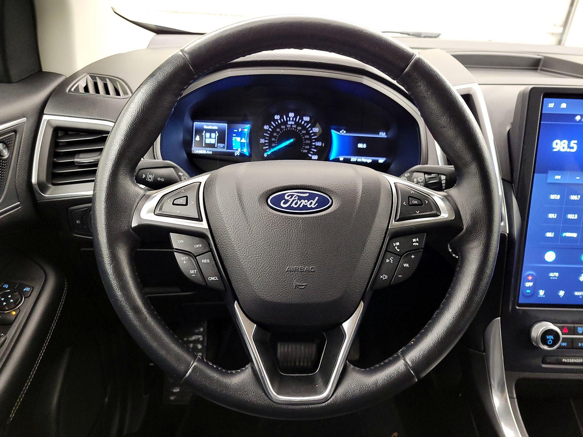 Thumbnail: 2023 Ford Edge - 10