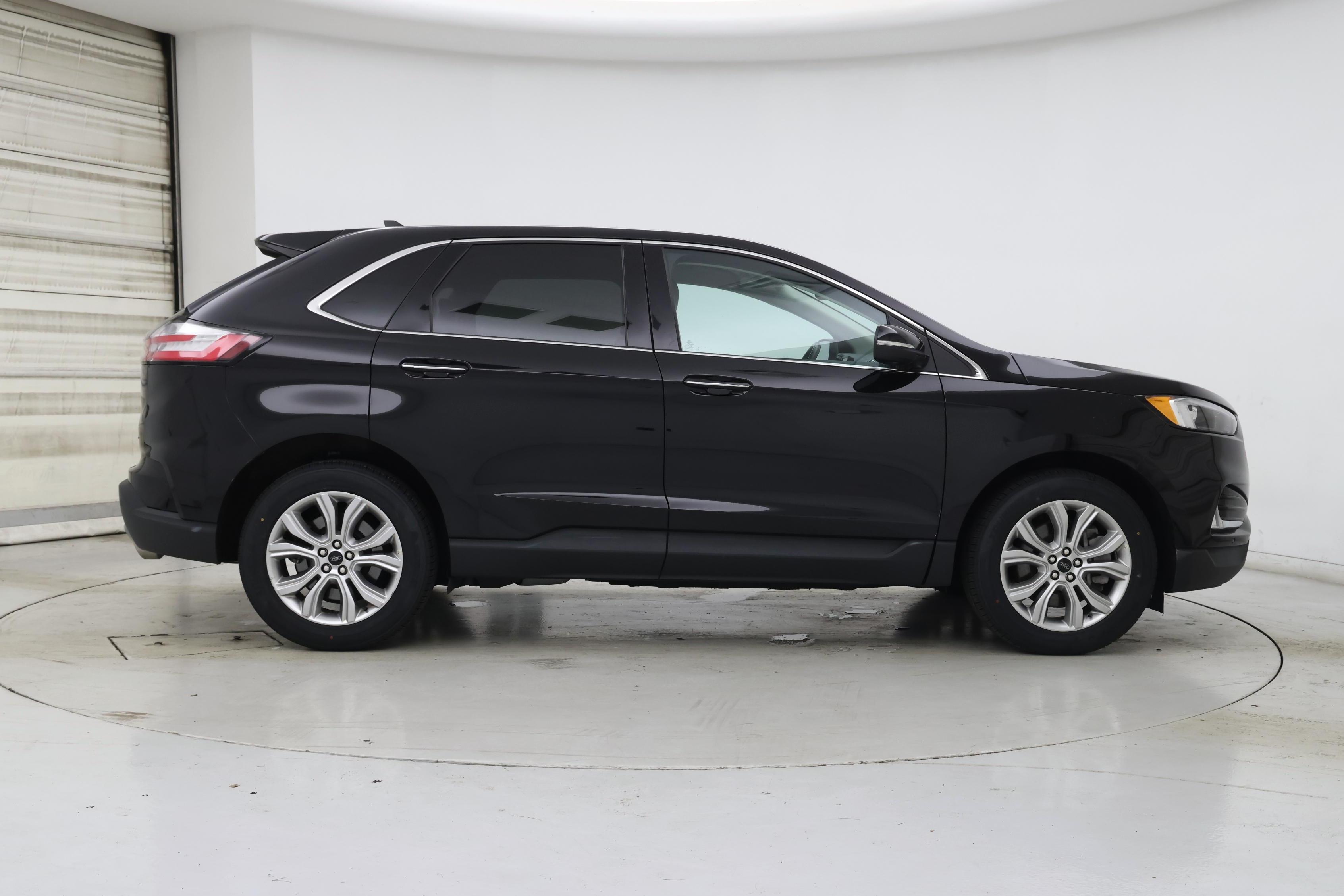 Thumbnail: 2023 Ford Edge - 7