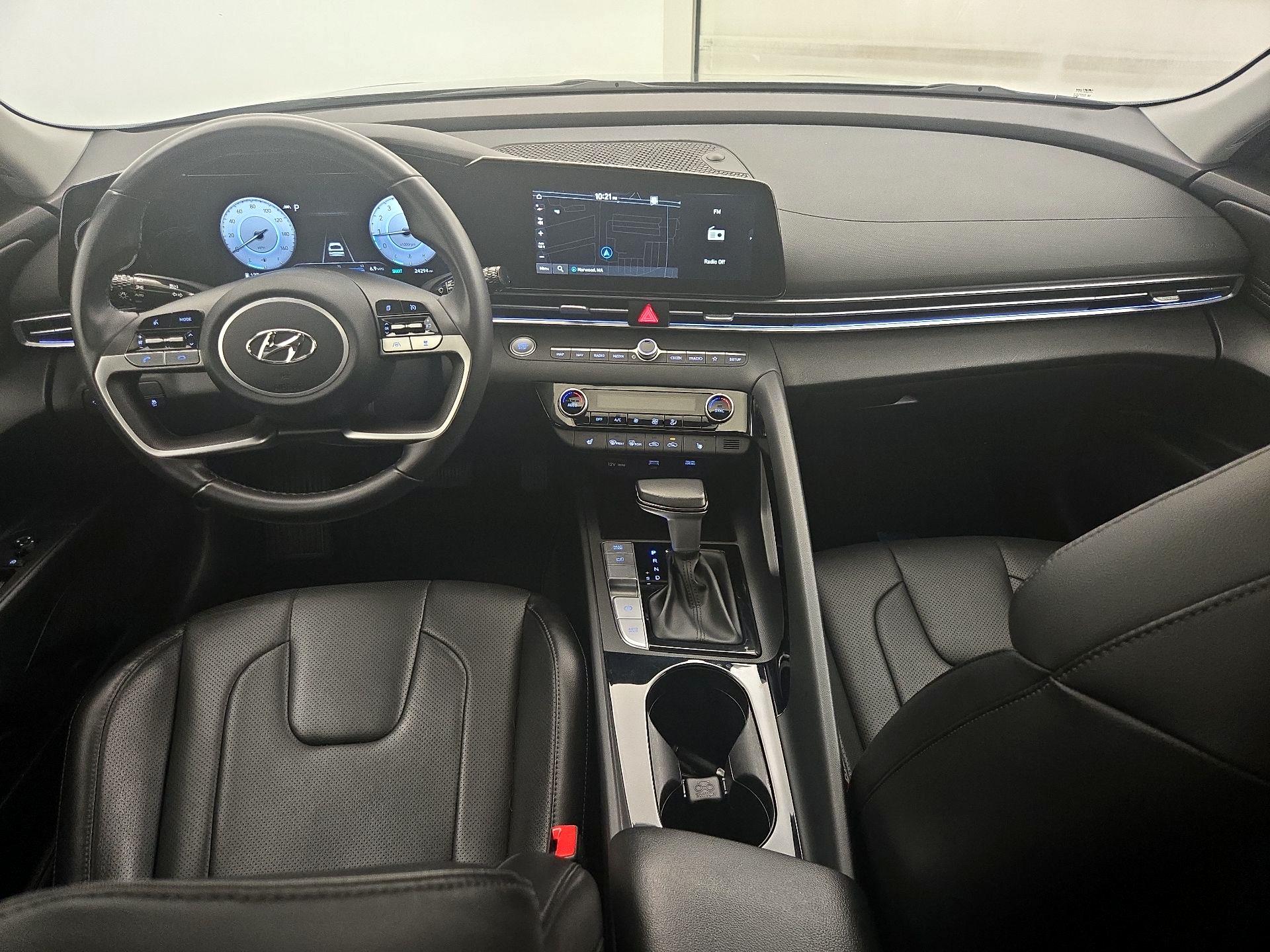 Thumbnail: 2023 Hyundai Elantra - 9