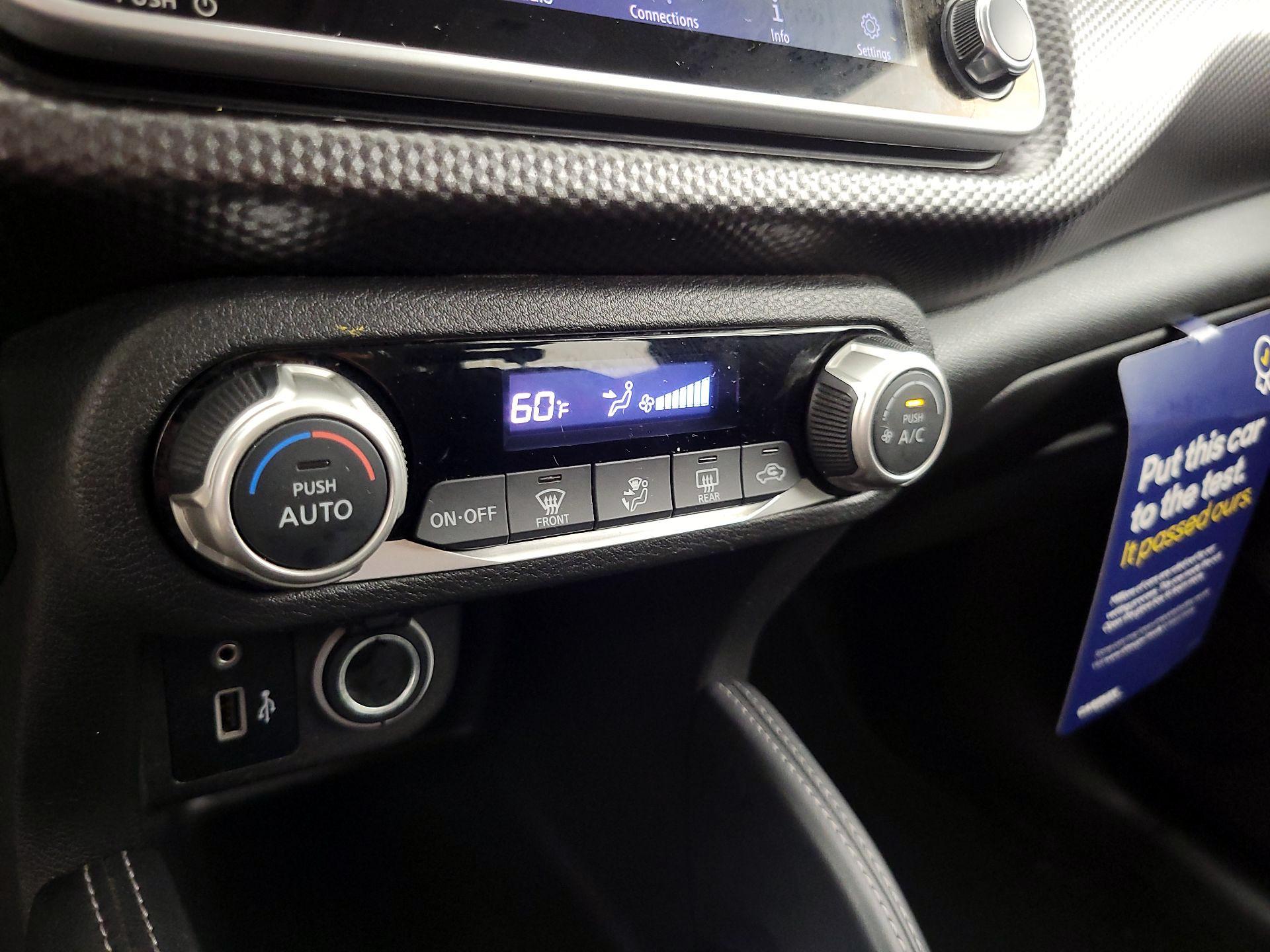 Thumbnail: 2019 Nissan Kicks - 16