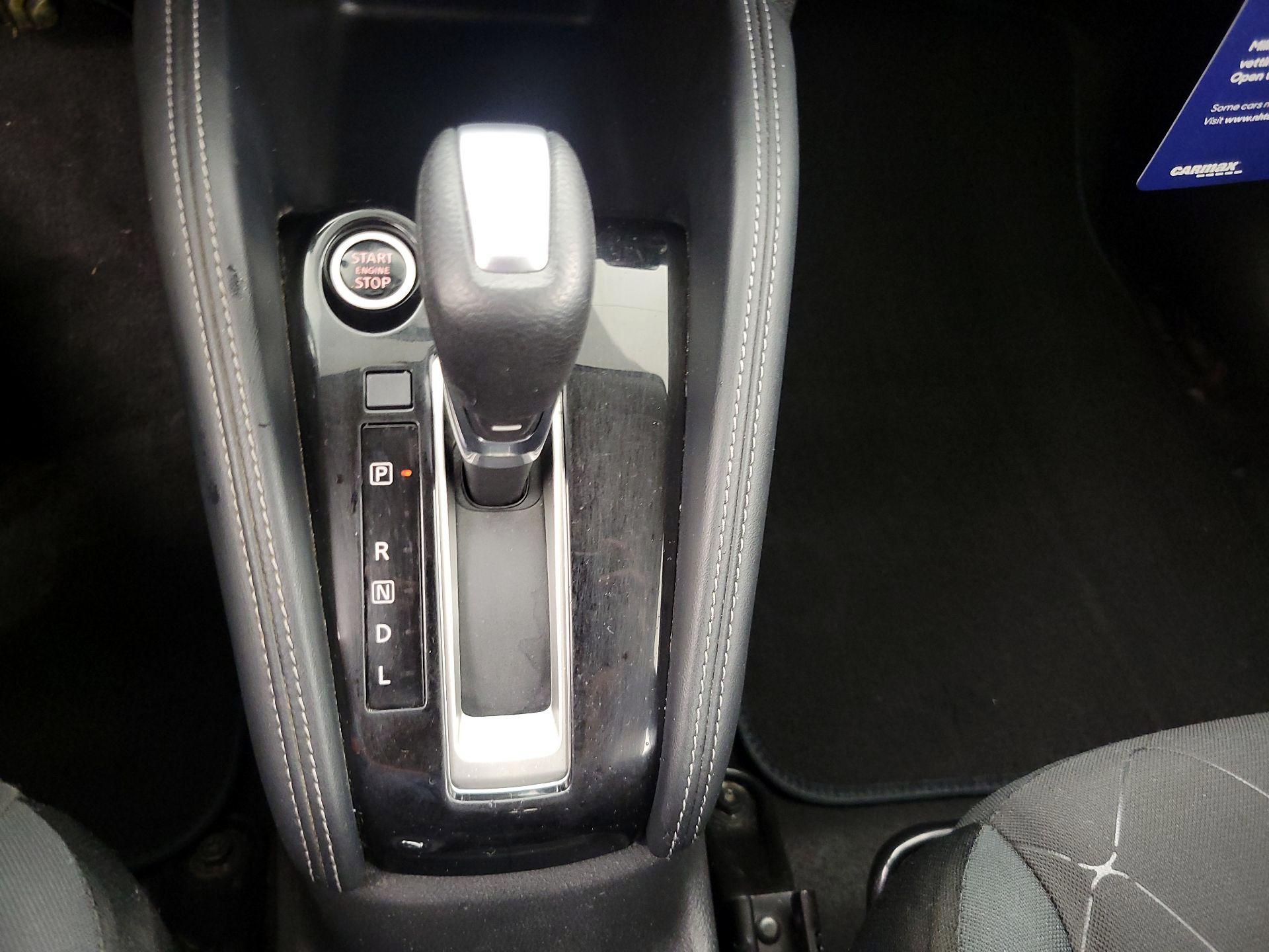 Thumbnail: 2019 Nissan Kicks - 17