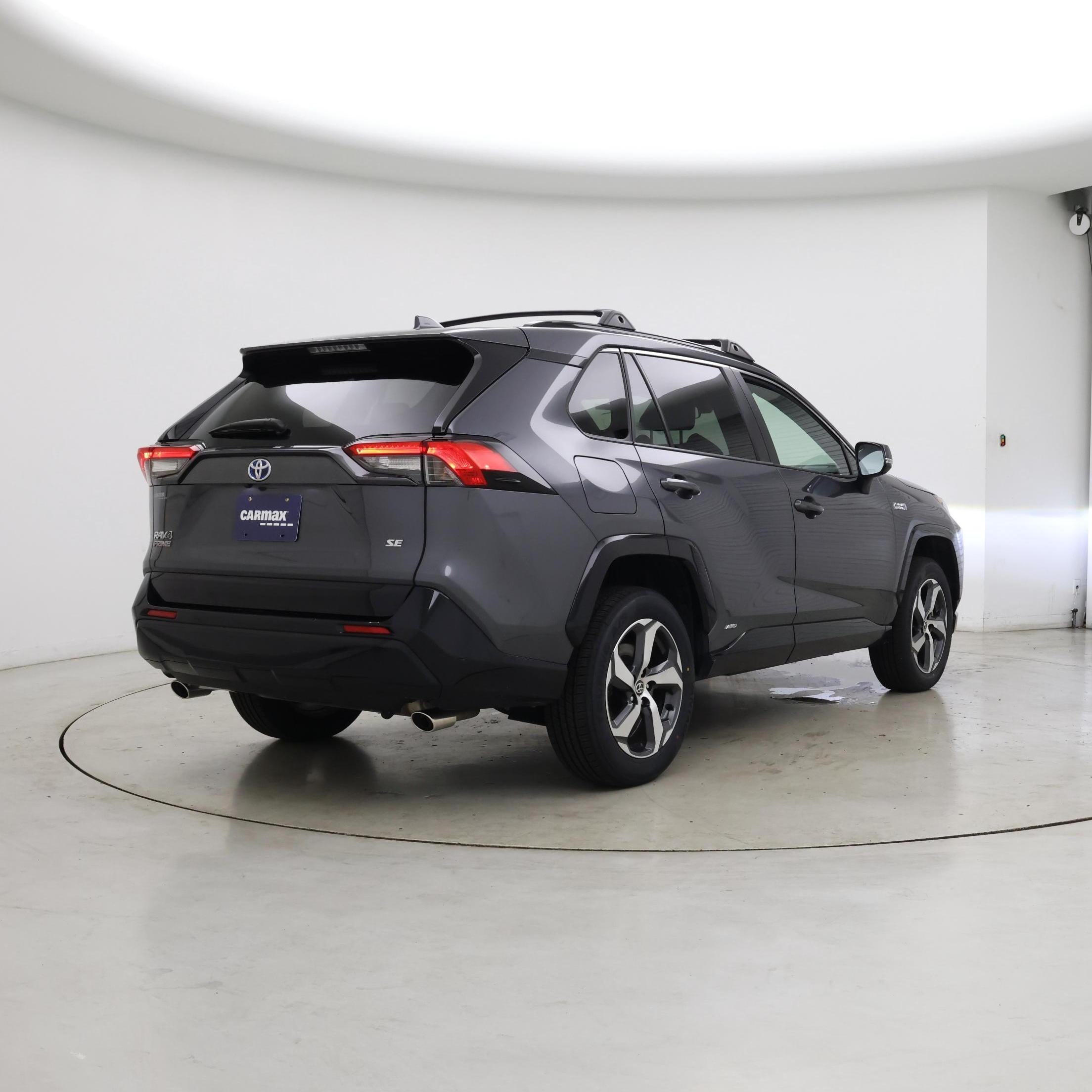 Thumbnail: 2021 Toyota RAV4 - 8
