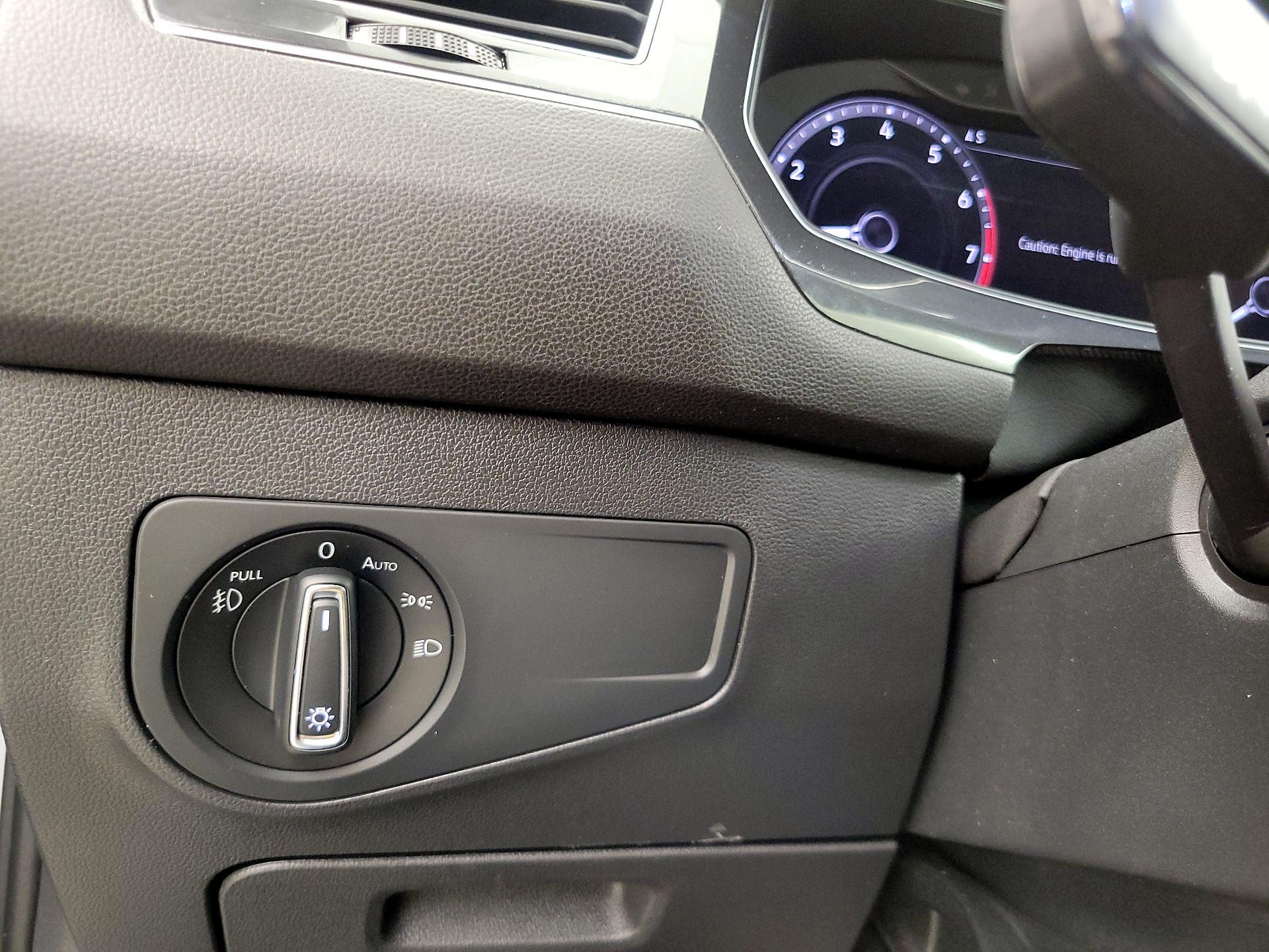 Thumbnail: 2019 Volkswagen Tiguan - 13