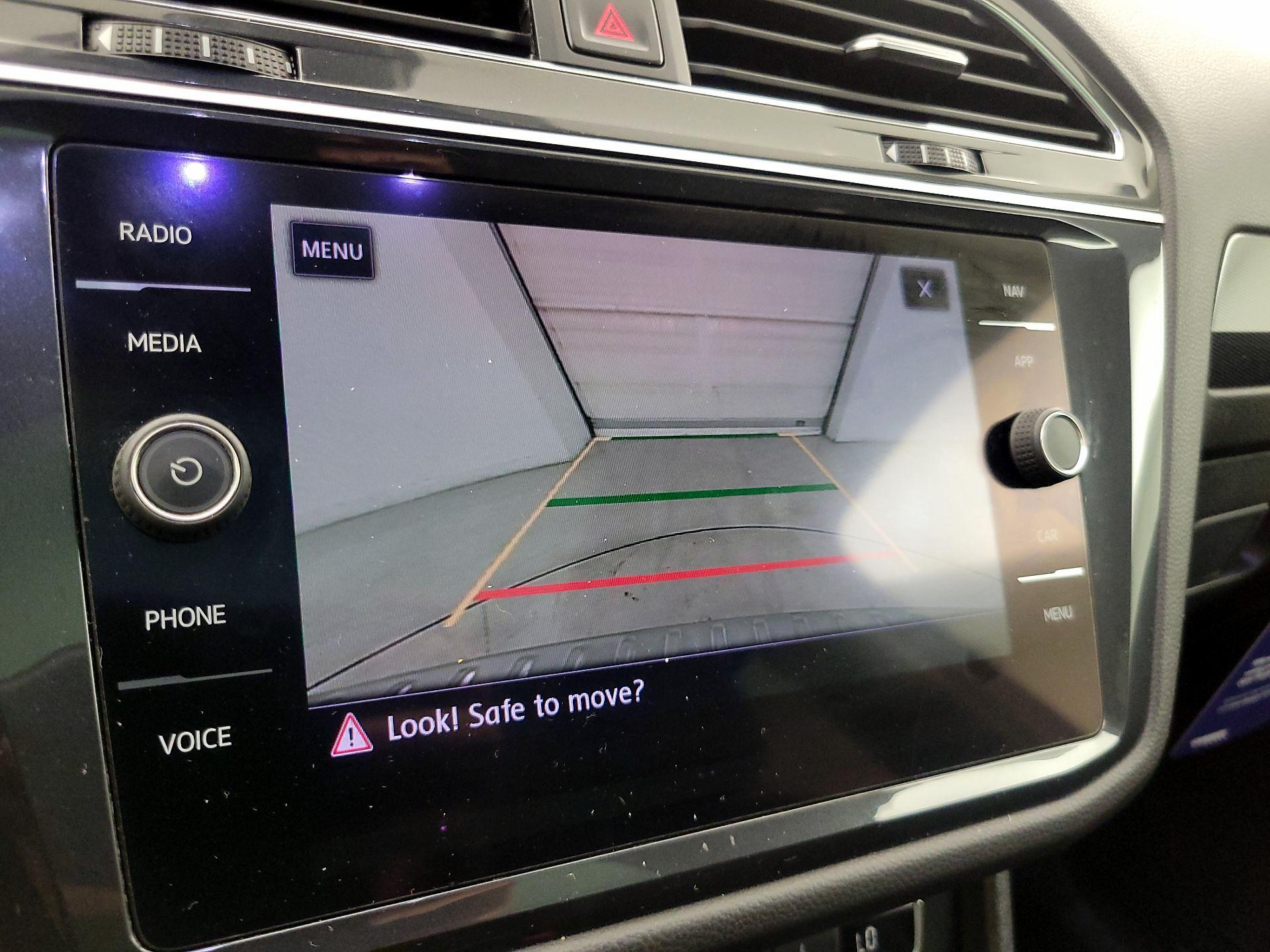 Thumbnail: 2019 Volkswagen Tiguan - 15