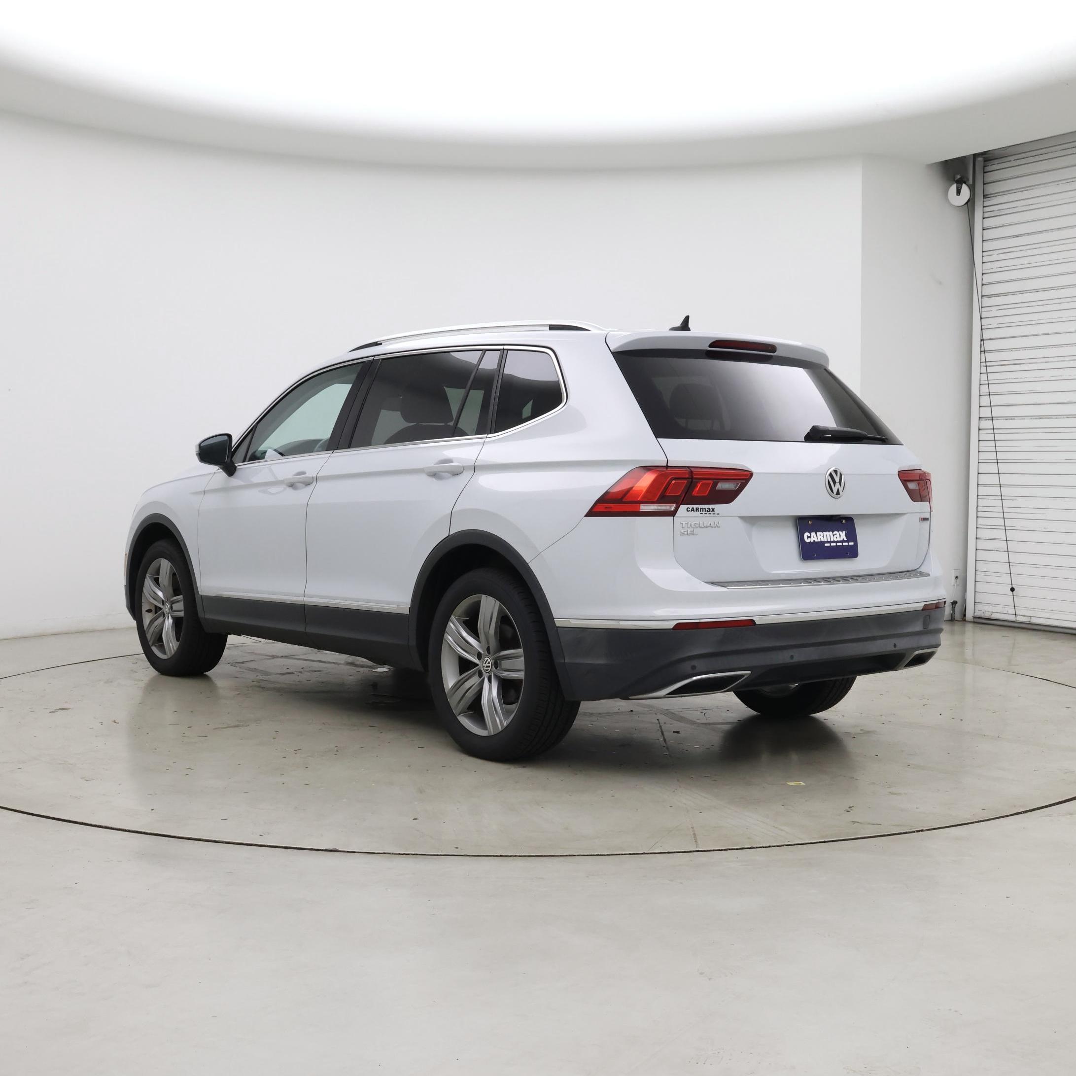 Thumbnail: 2019 Volkswagen Tiguan - 2