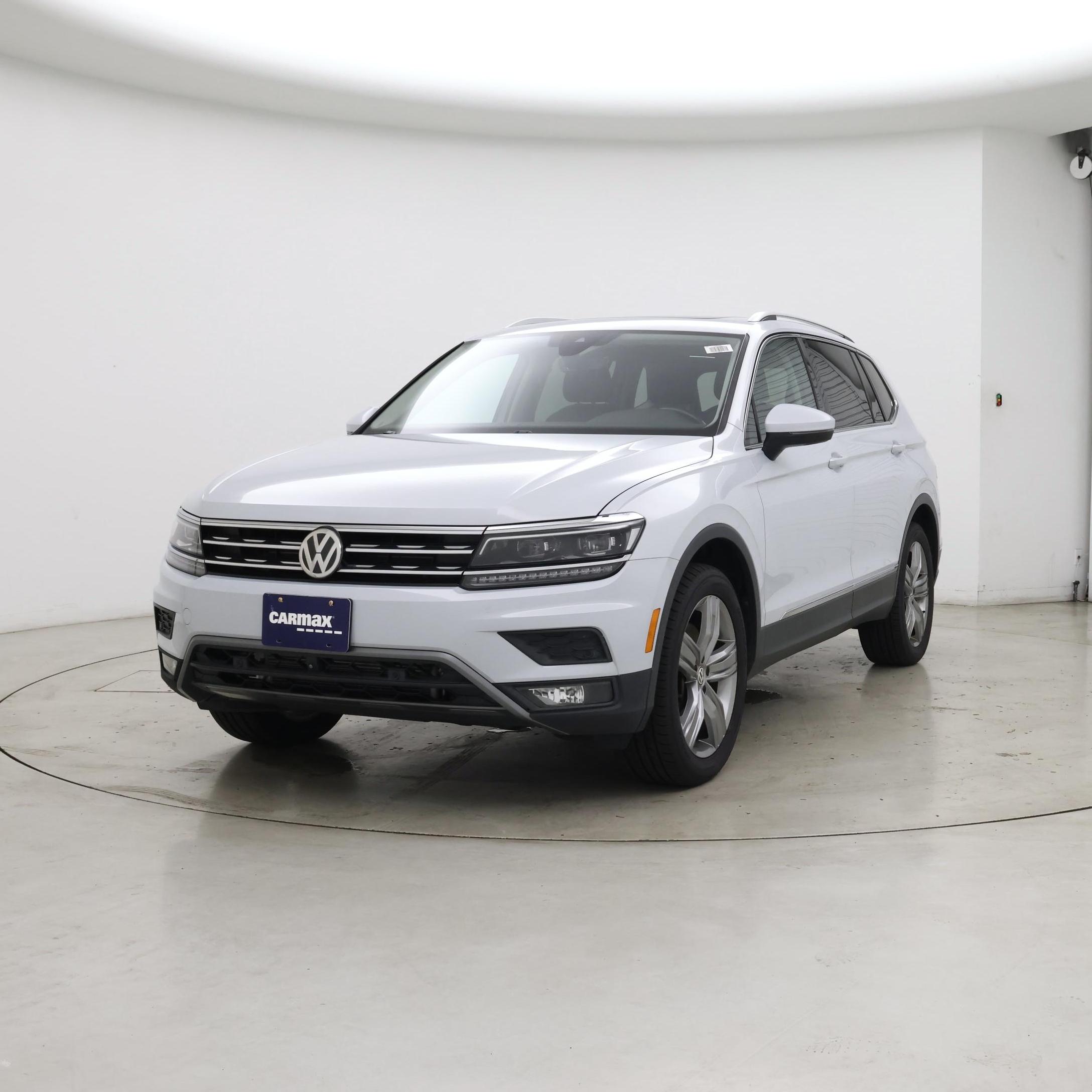 Thumbnail: 2019 Volkswagen Tiguan - 4