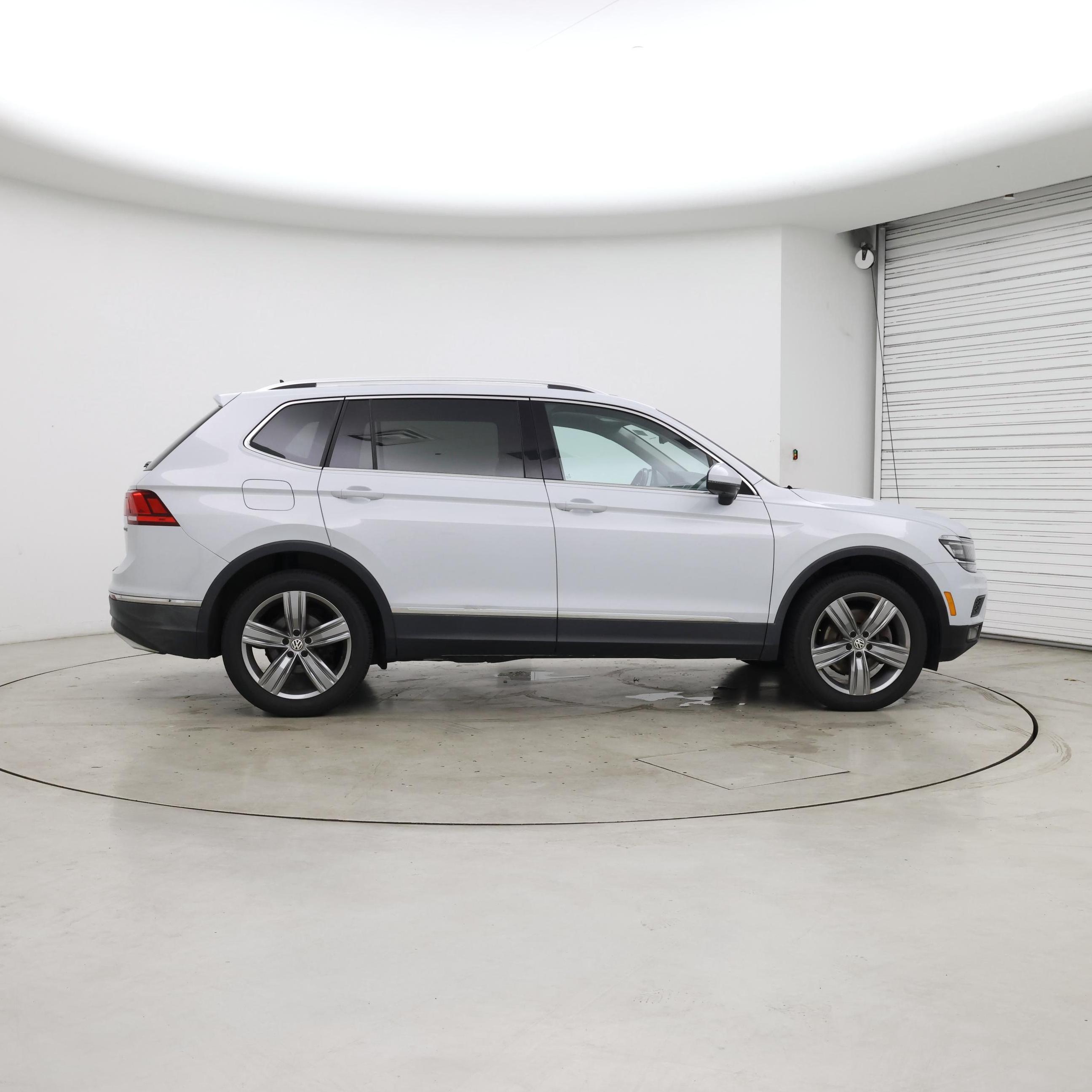 Thumbnail: 2019 Volkswagen Tiguan - 7