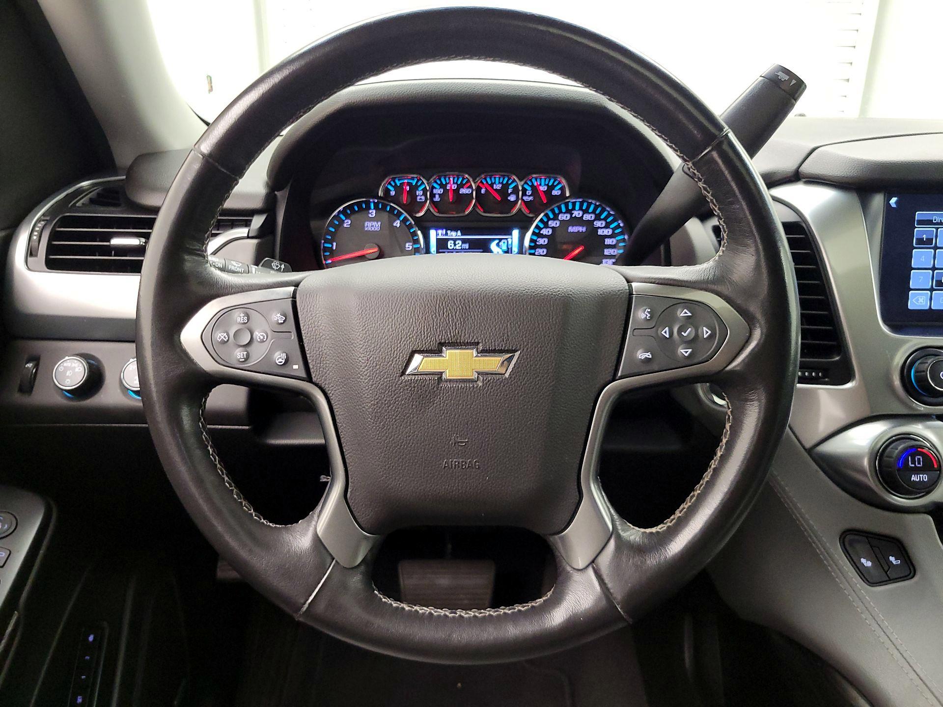 Thumbnail: 2020 Chevrolet Suburban - 10