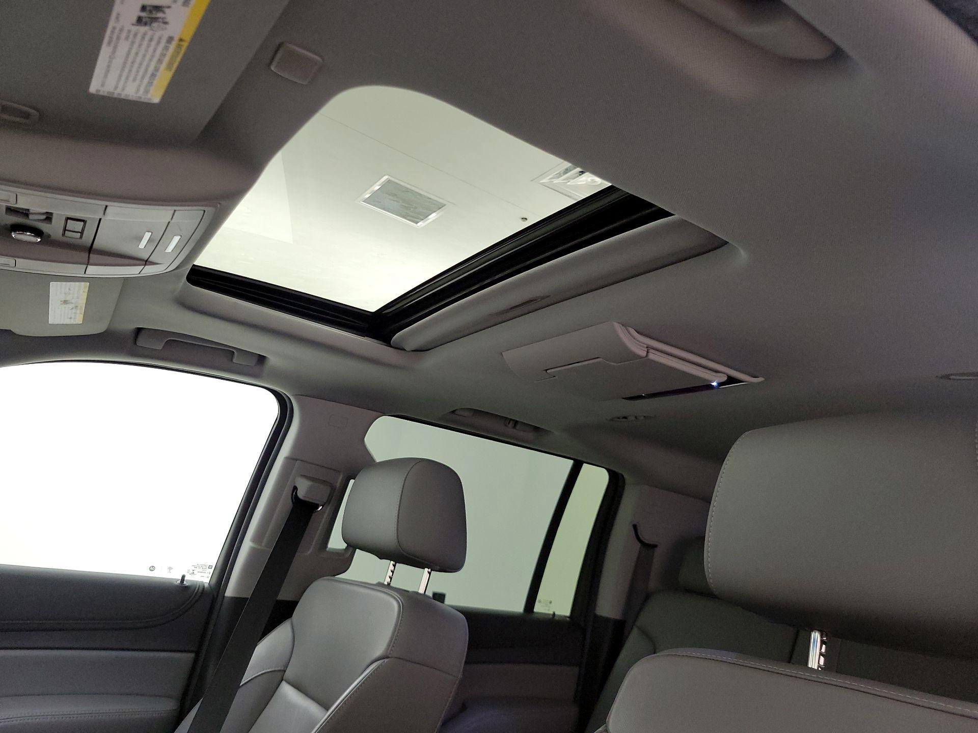 Thumbnail: 2020 Chevrolet Suburban - 20