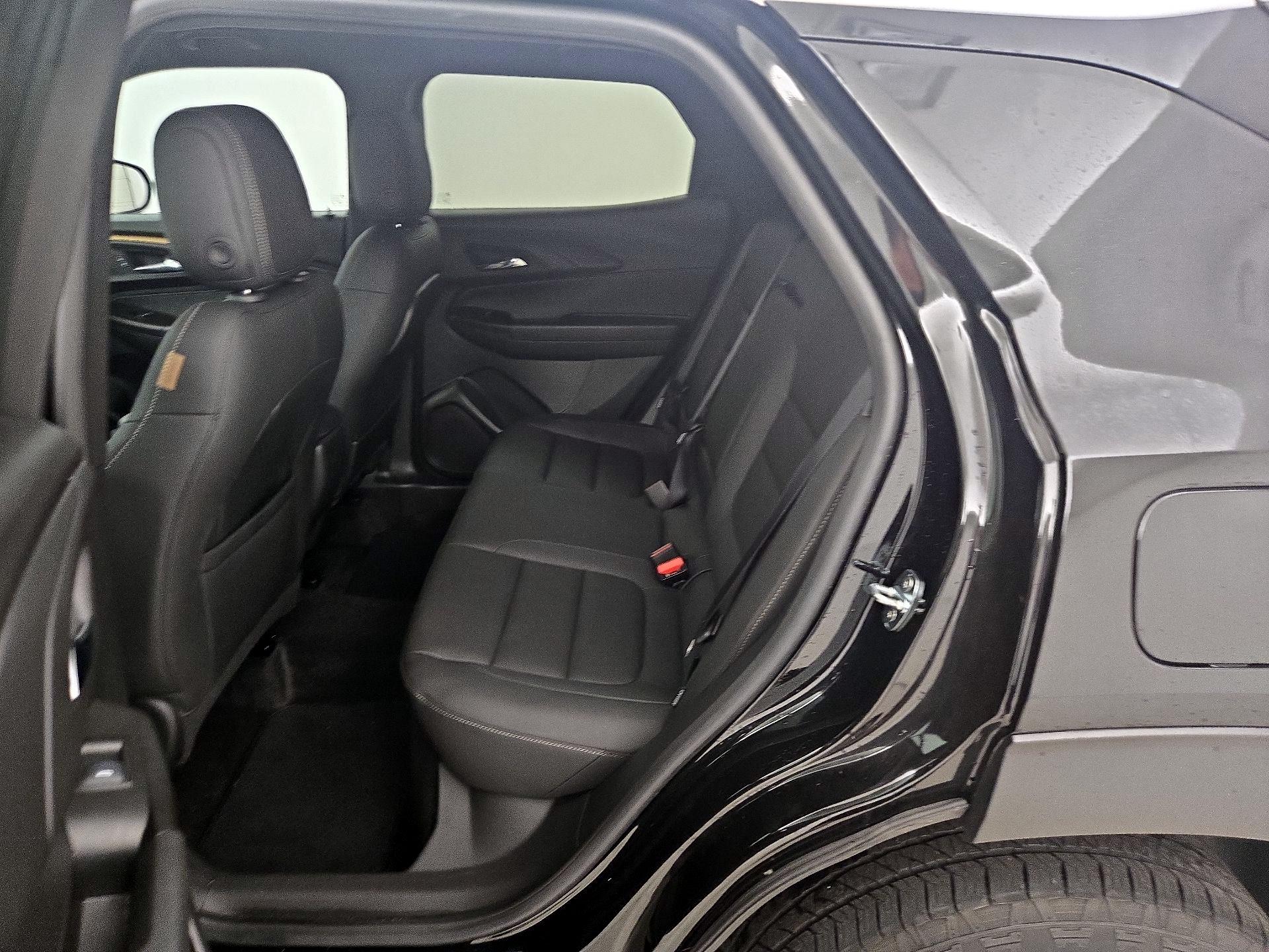 Thumbnail: 2023 Chevrolet TrailBlazer - 19