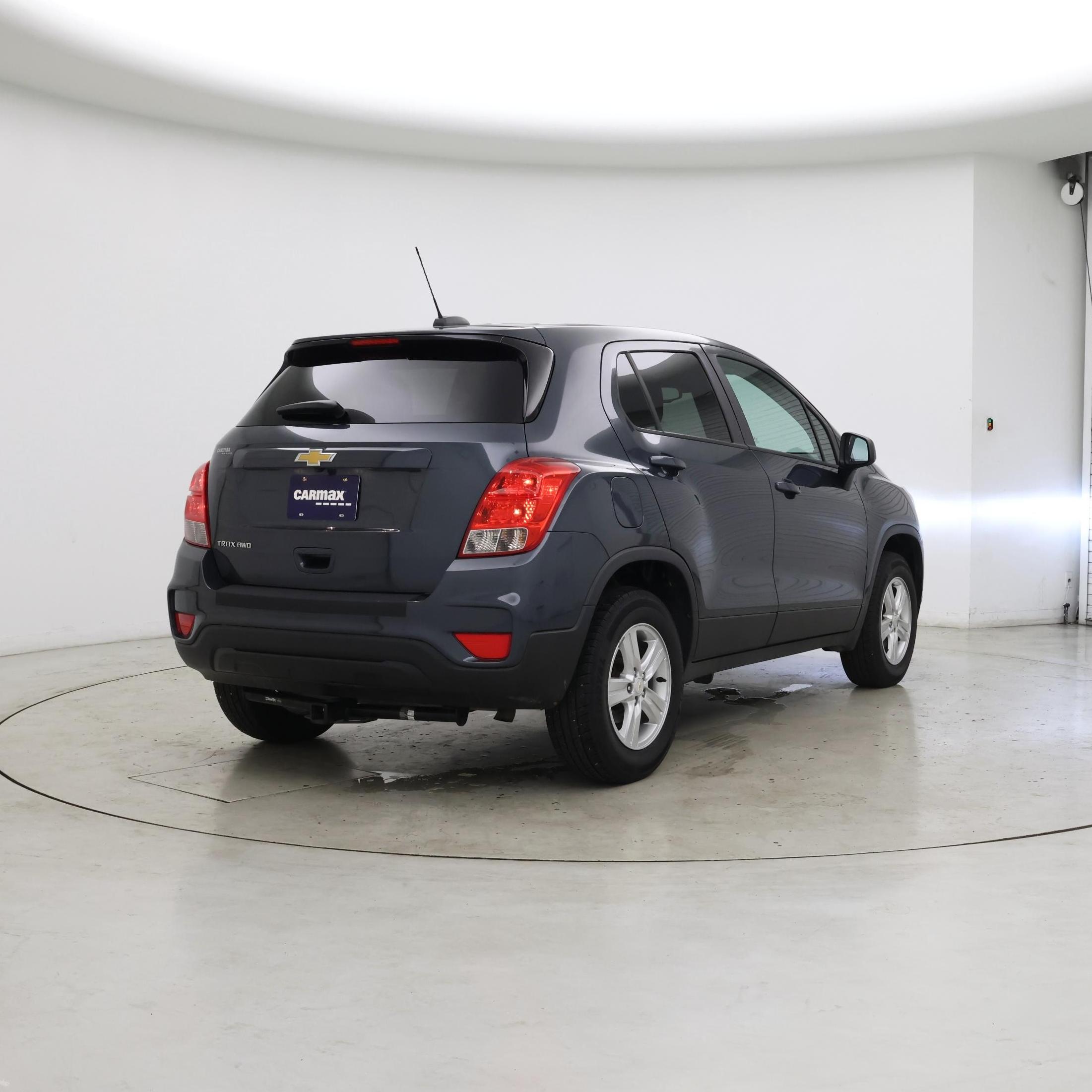 Thumbnail: 2021 Chevrolet Trax - 8