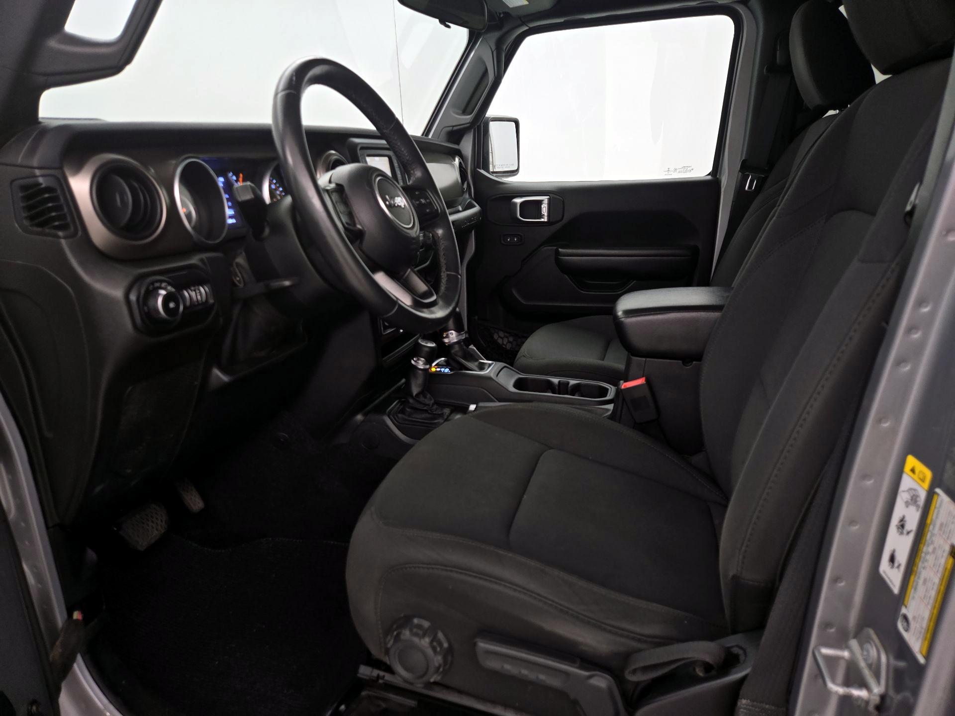 Thumbnail: 2018 Jeep Wrangler - 11