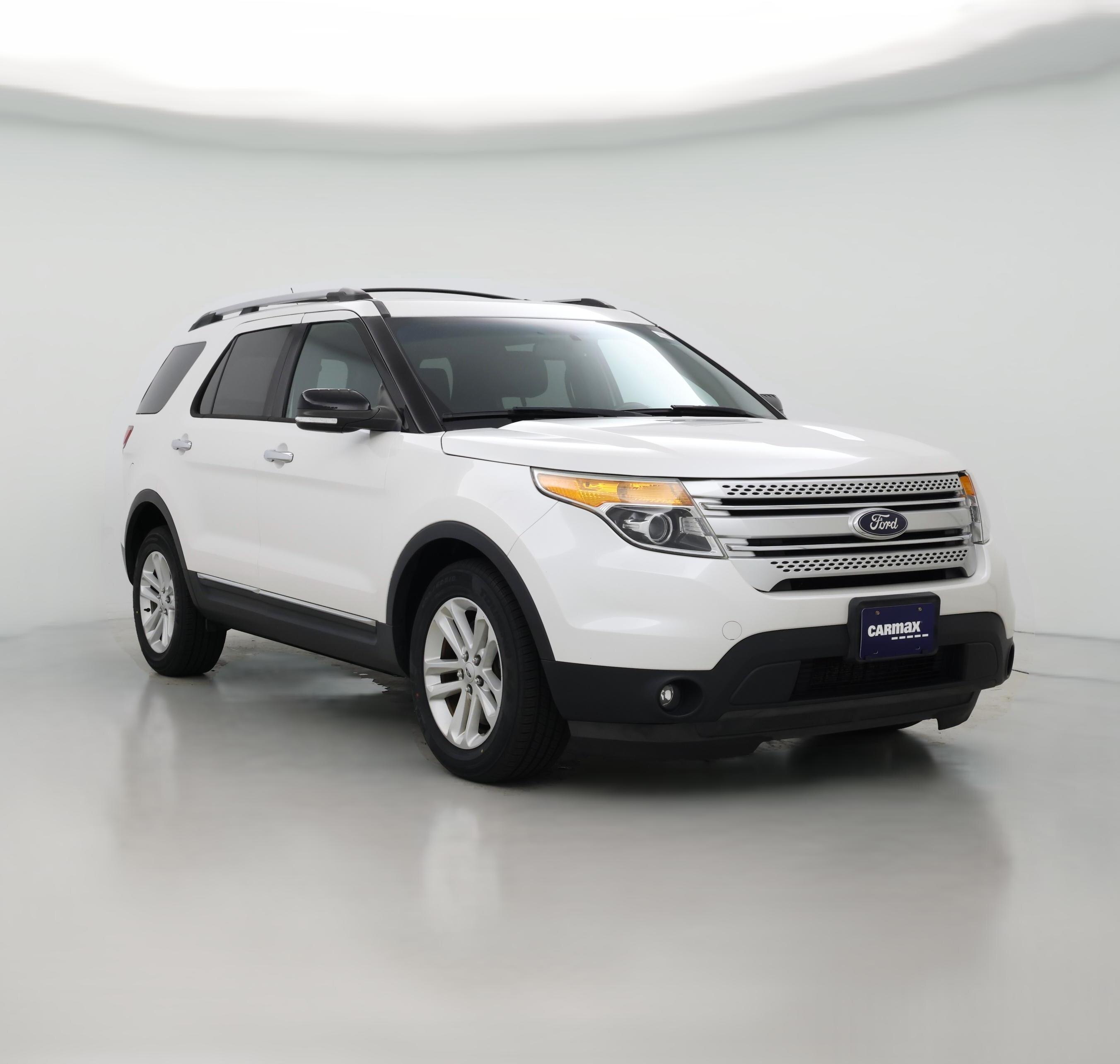 Thumbnail: 2015 Ford Explorer - 1
