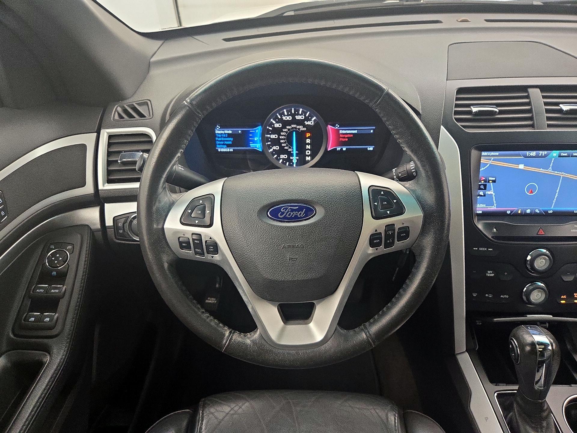 Thumbnail: 2015 Ford Explorer - 10