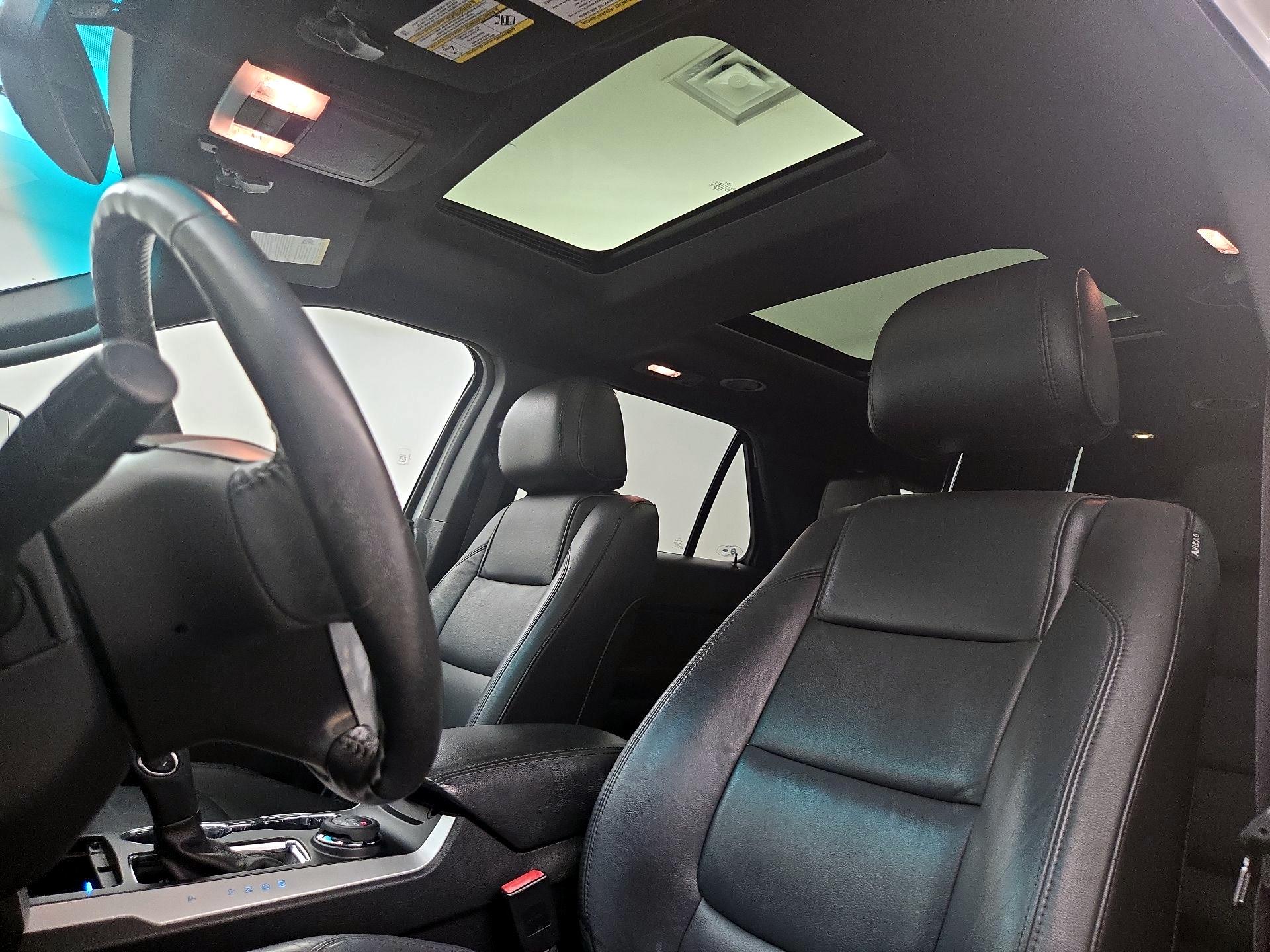 Thumbnail: 2015 Ford Explorer - 20