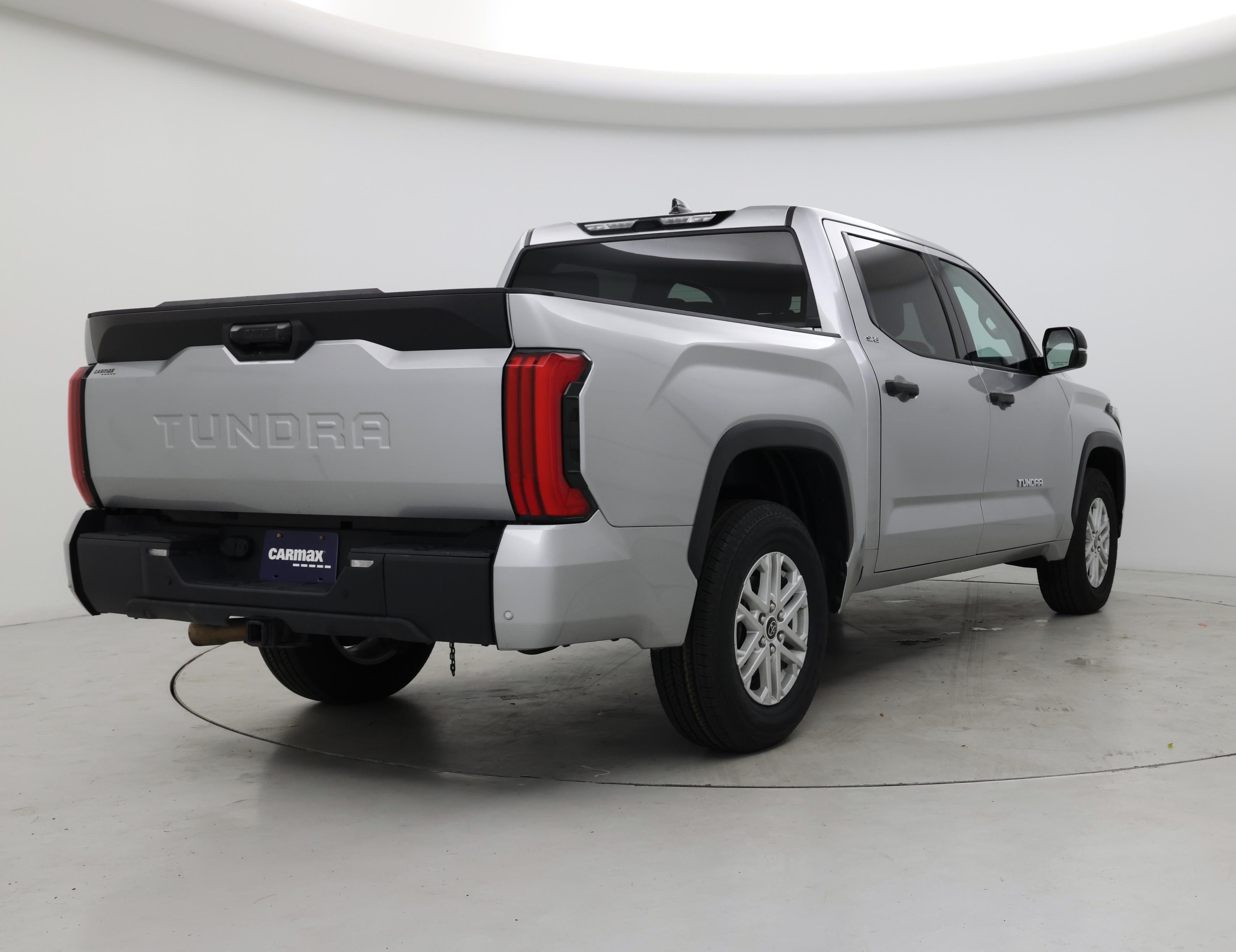 Thumbnail: 2022 Toyota Tundra - 8