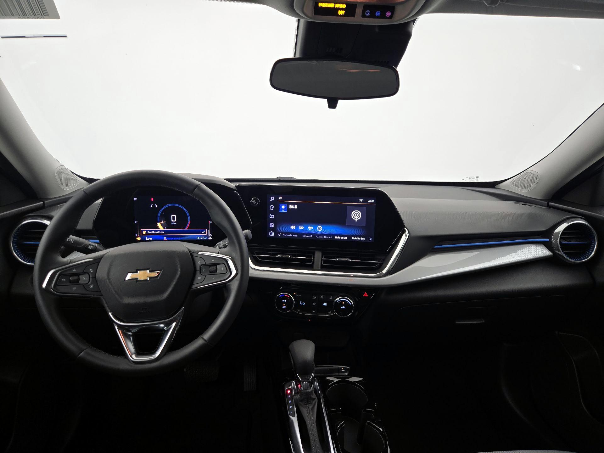 Thumbnail: 2024 Chevrolet Trax - 9