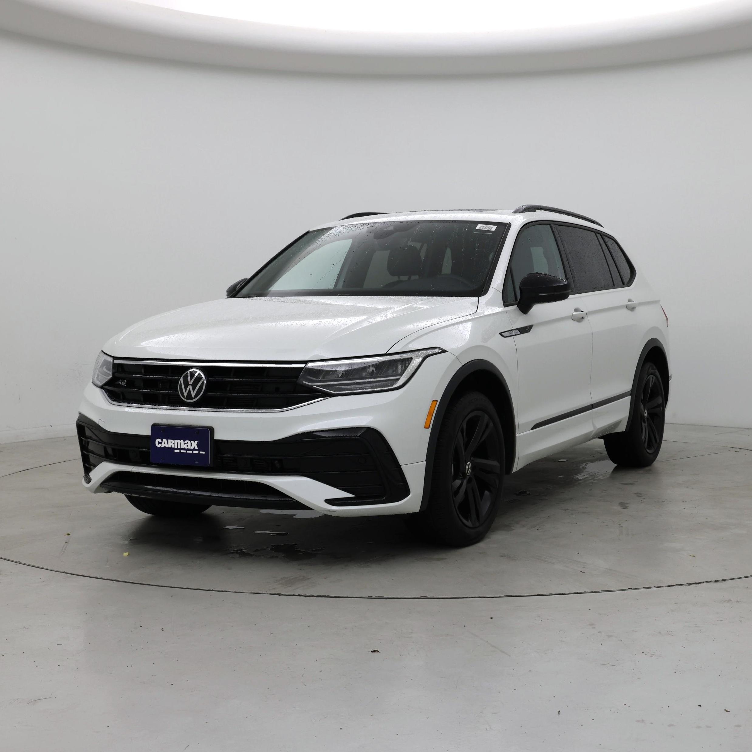Thumbnail: 2023 Volkswagen Tiguan - 4
