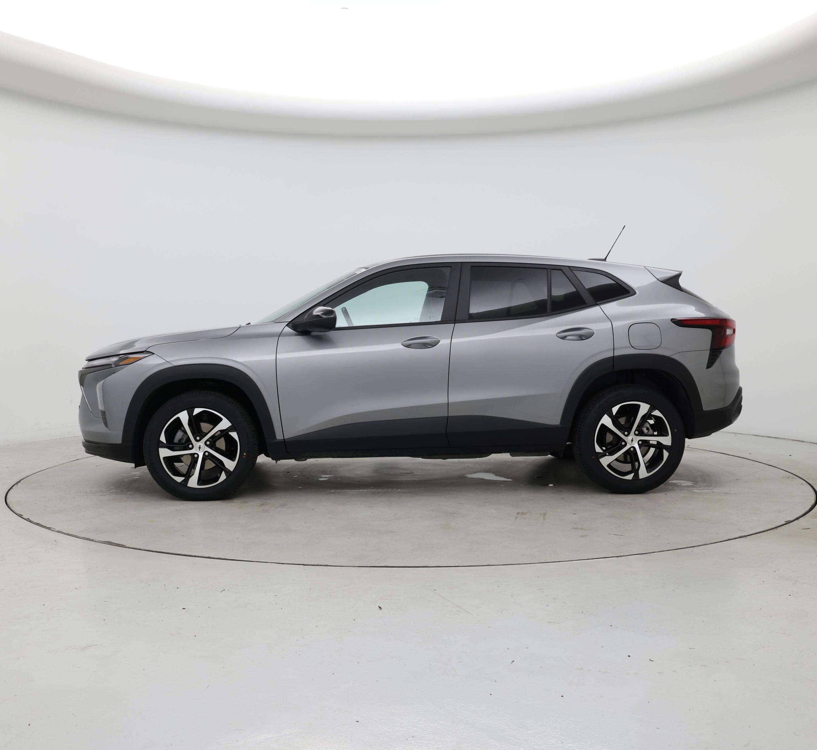 Thumbnail: 2024 Chevrolet Trax - 3