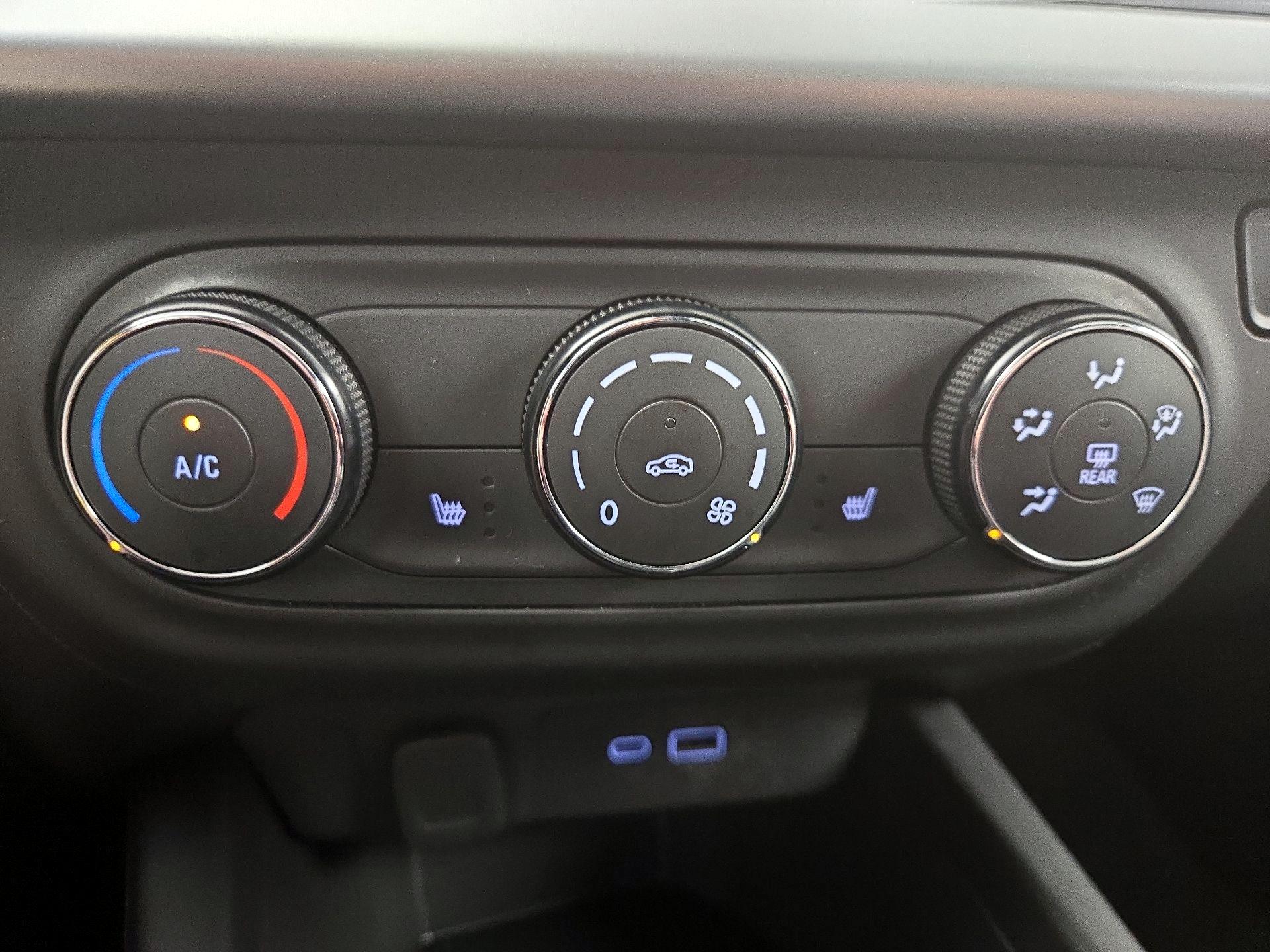 Thumbnail: 2024 Chevrolet Trax - 16