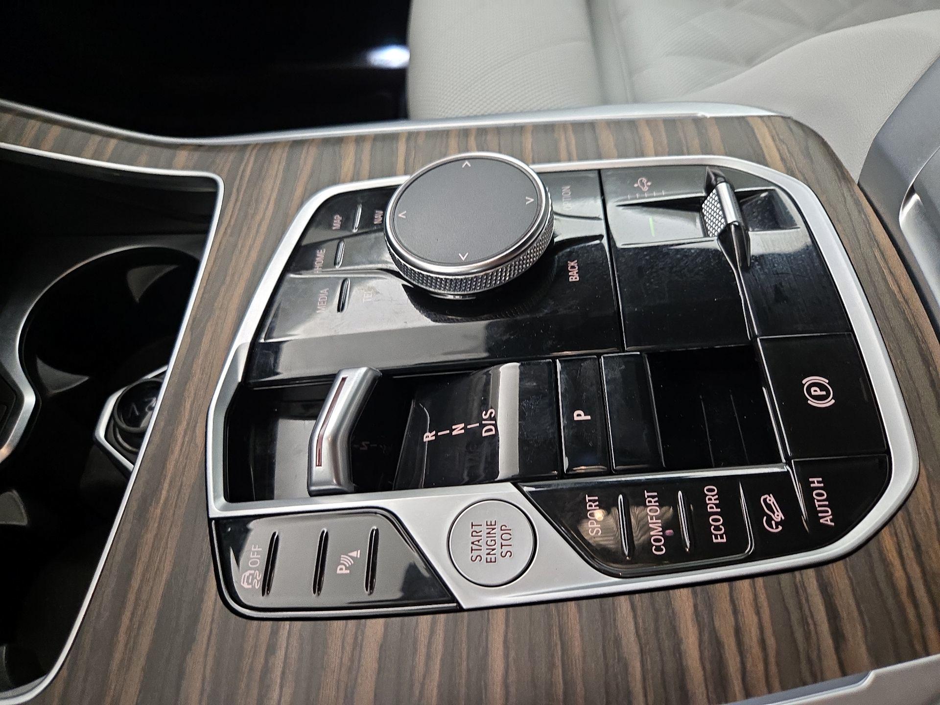 Thumbnail: 2023 BMW X7 - 18