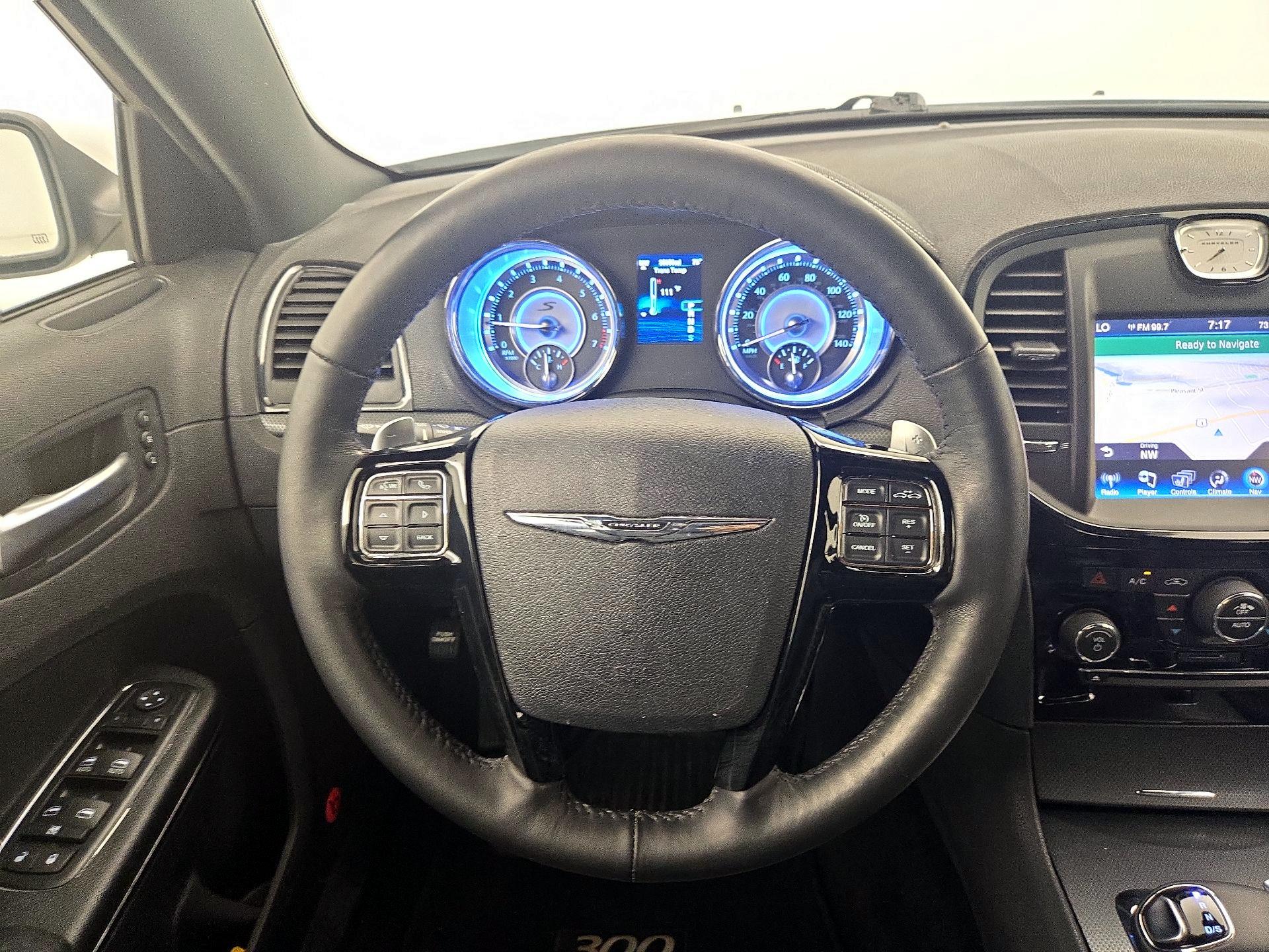 Thumbnail: 2014 Chrysler 300 - 10