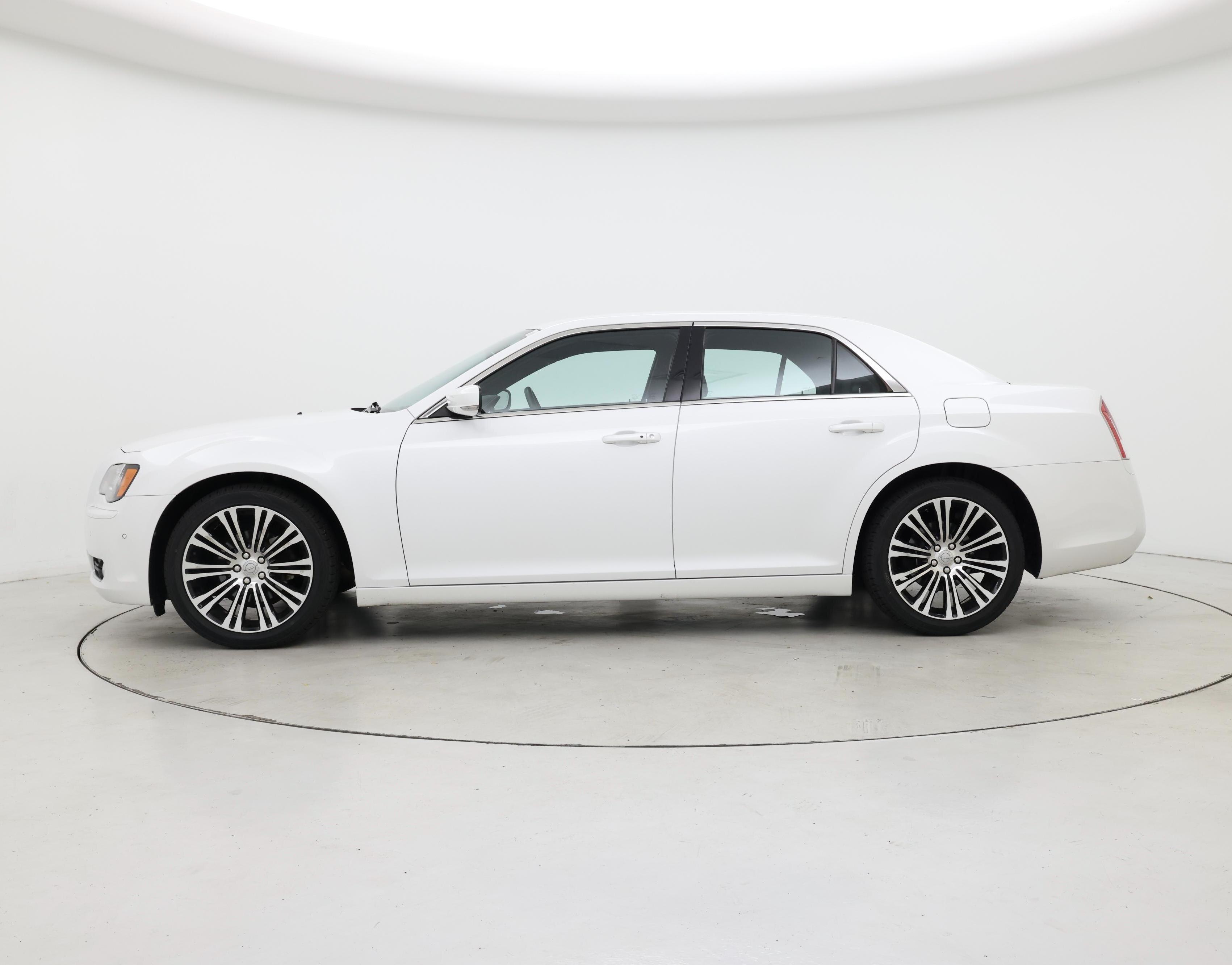 Thumbnail: 2014 Chrysler 300 - 3