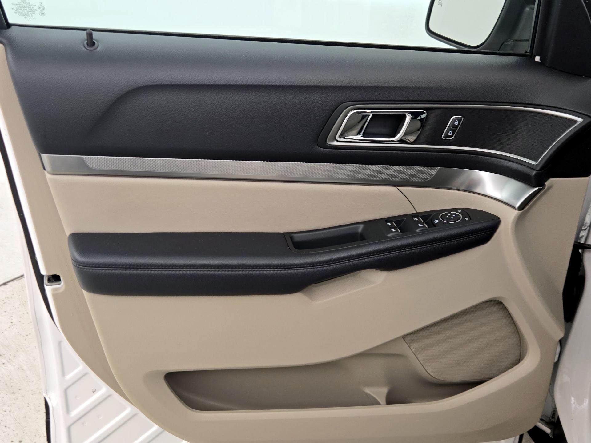 Thumbnail: 2018 Ford Explorer - 12