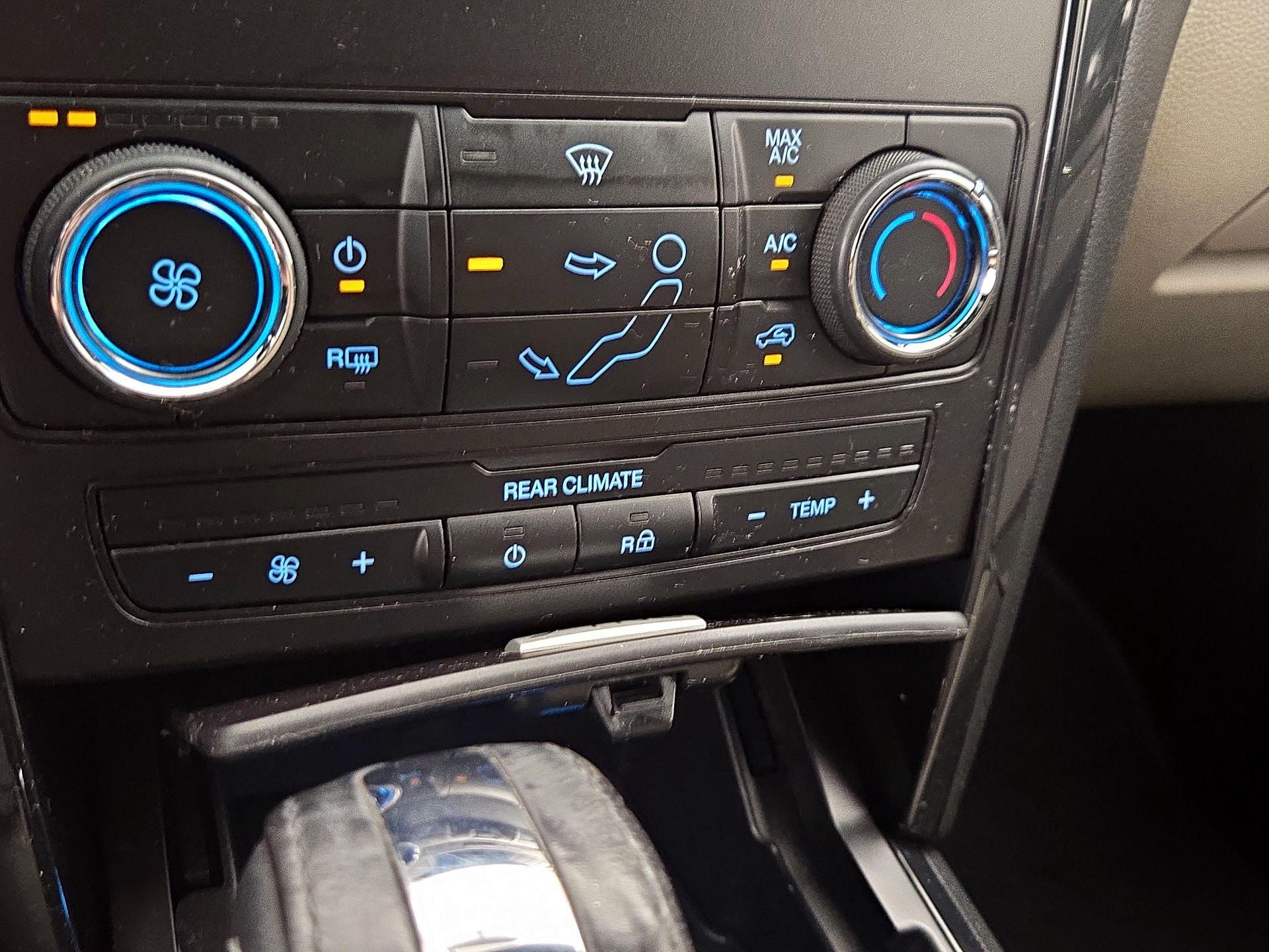 Thumbnail: 2018 Ford Explorer - 16